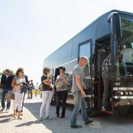 De bus in om inspiratie op te doen bij andere ondernemers. Foto's Koos Groenewold