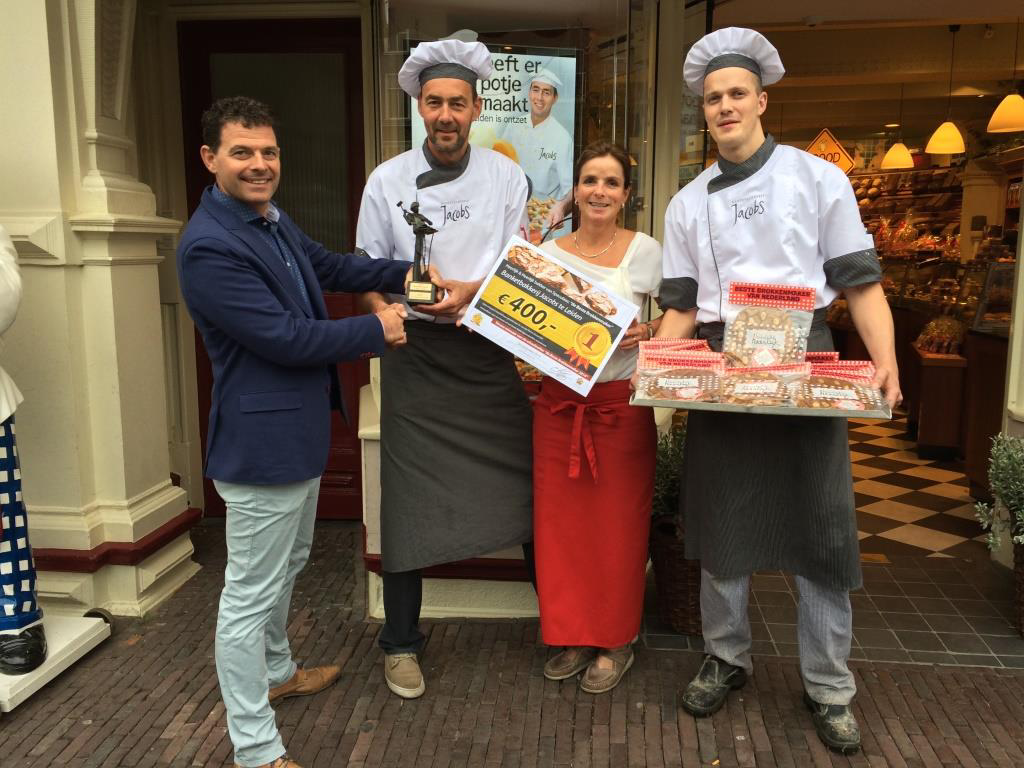 Banketbakkerij Jacobs, Heerlijk & Heerlijk-banketbakker in Leiden, is de winnaar van de keuring 'Beste Brokkenmaker 2014' van Heerlijk & Heerlijk. Foto: MCB