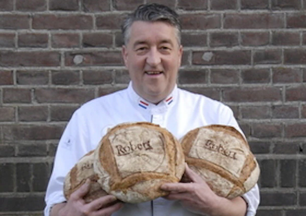 Robèrt van Beckhoven zet broodactie op voor Voedselbank