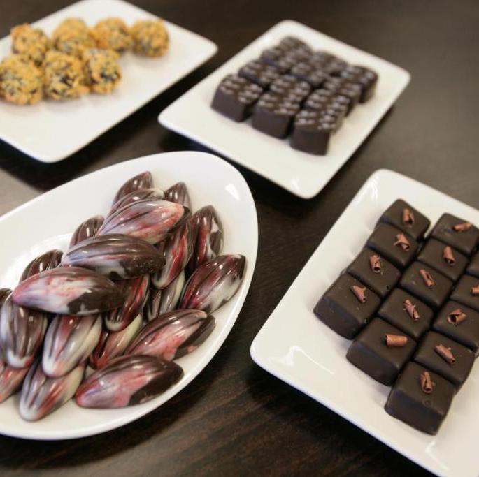 Volgens de Internationale Cacao Organisatie wordt wereldwijd zo'n 30 tot 40 procent van de cacaoproductie vernietigd door droogte, pesten en ziektes. Foto: Michel Zoeter