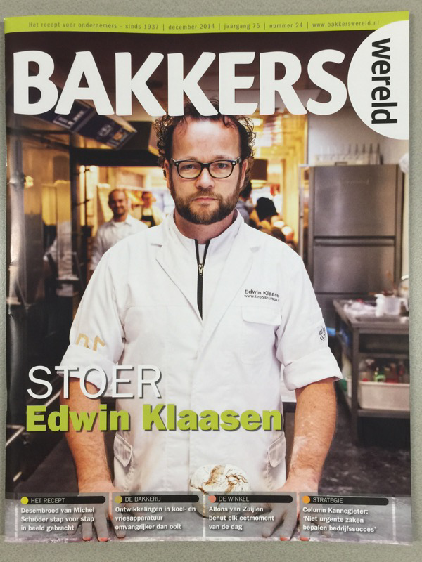 De cover van de compleet vernieuwde Bakkerswereld. Eind deze week bij u in de bus,
