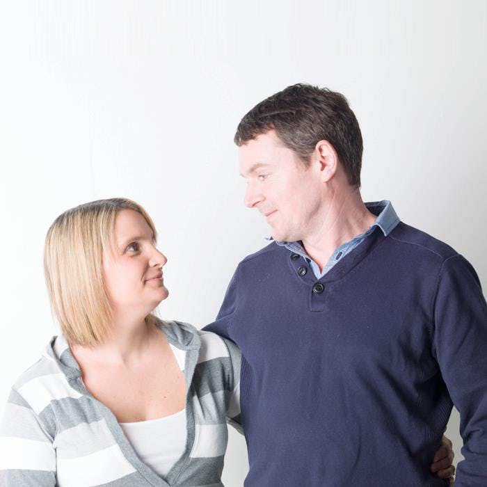 Sue en Noel Radford runnen bakkerij Radford Pie Company en zijn de ouders van zeventien kinderen. Het achttiende is op komst. Foto: The Radford family / Facebook