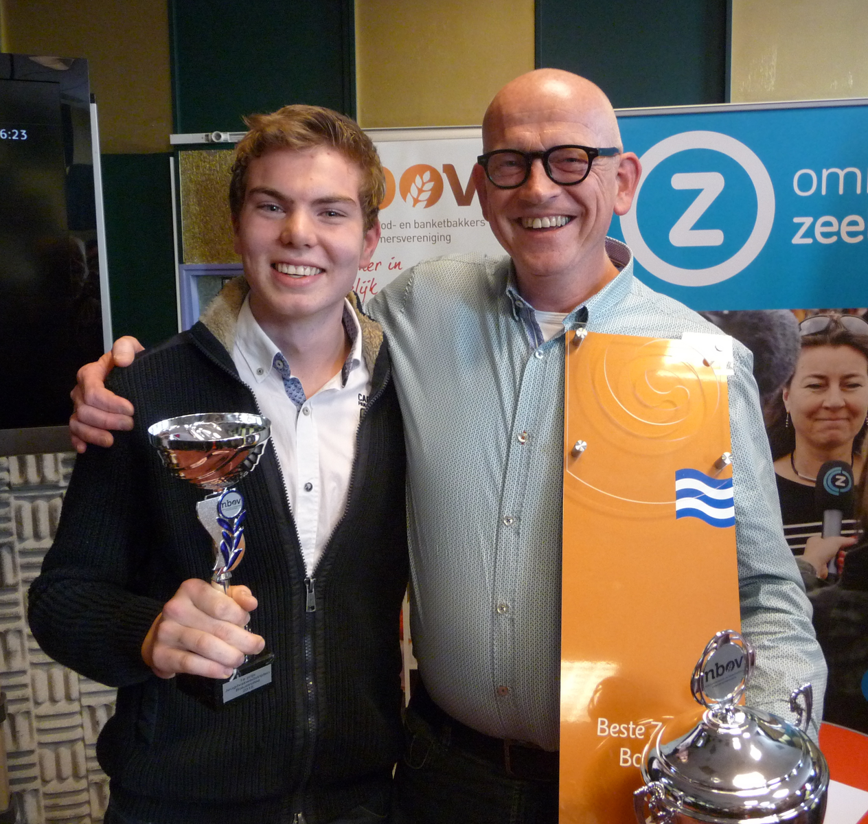 Winnaars Joop van Meijel (Bolustrofee 2015, rechts) en Bas Goossen (wedstrijd bakkerijleerlingen) Foto: PR.