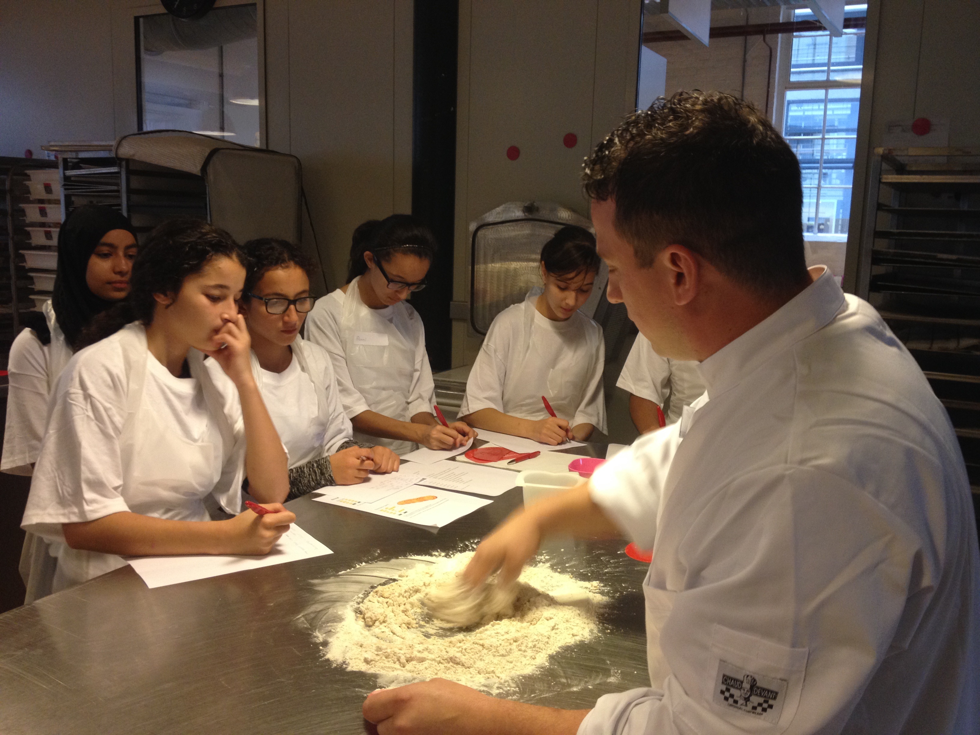 Studenten tijdens het Junior College in 2014. Foto: Bakery Nexus