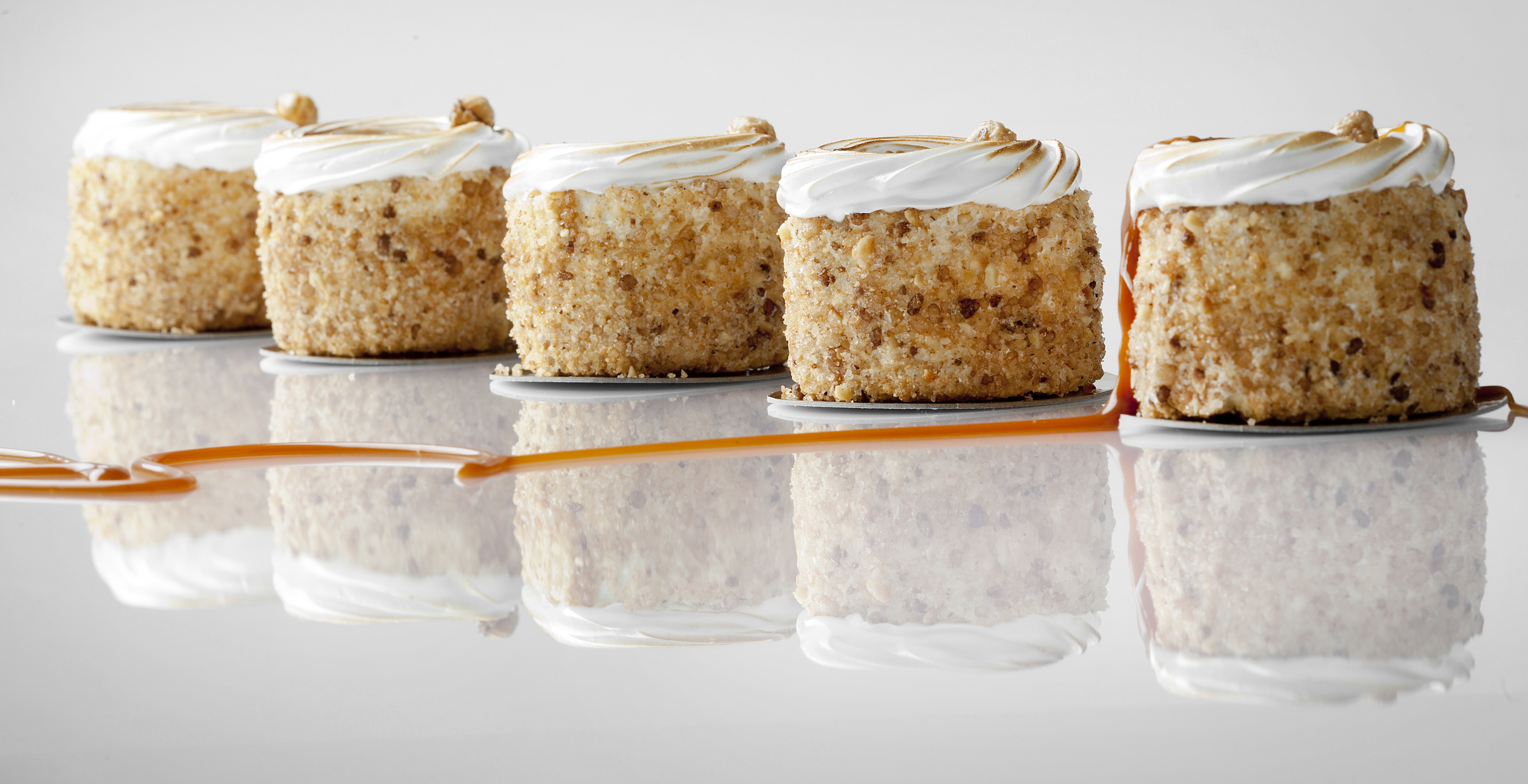 Nougatines kunnen behalve met crème ook met slagroom worden gevuld.

Foto: Royal Steensma