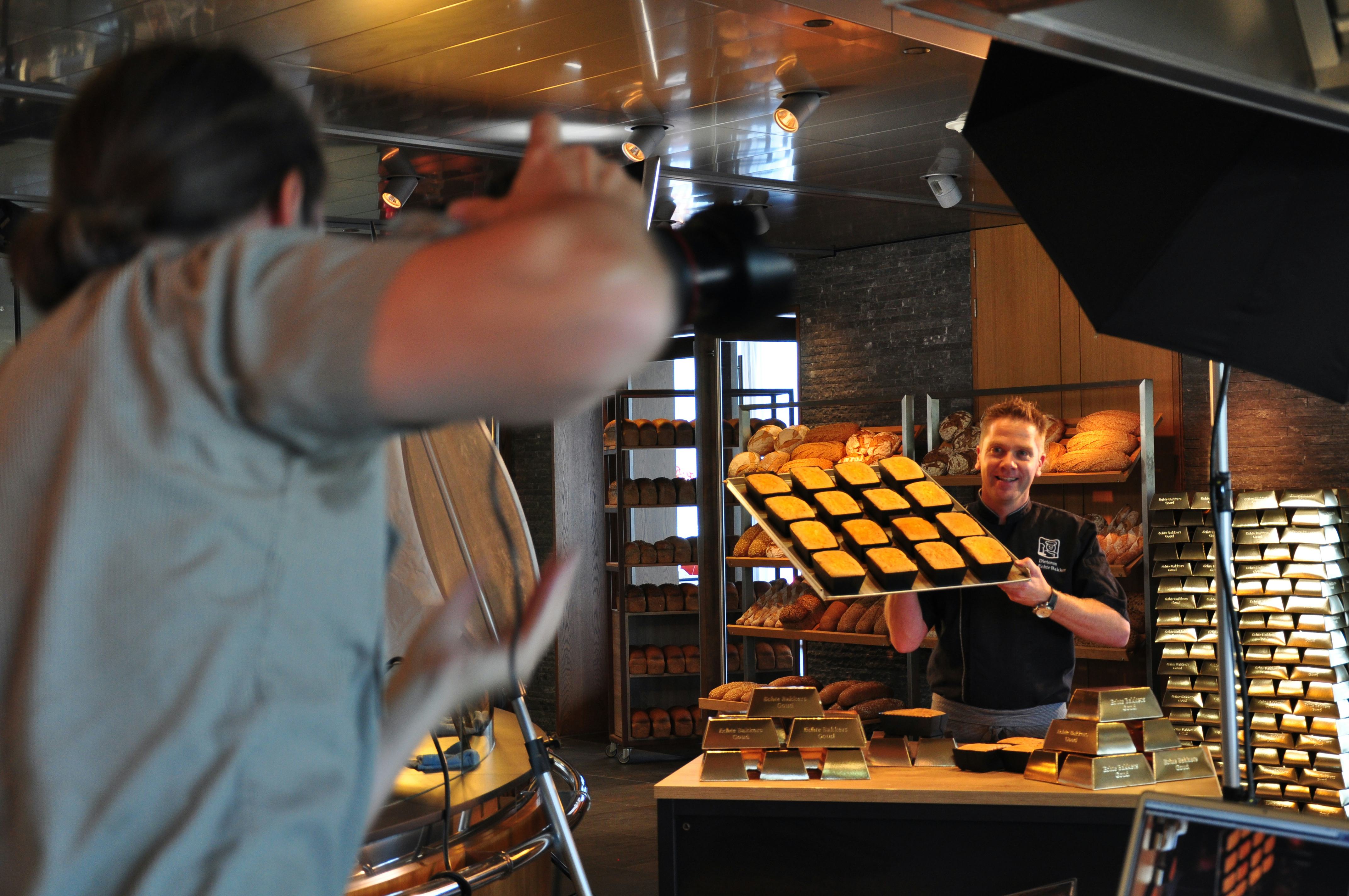 De aanwezige leden konden op de foto voor hun persoonlijke reclame-uitingen in het jubileumjaar.
Foto: Echte Bakkersgilde