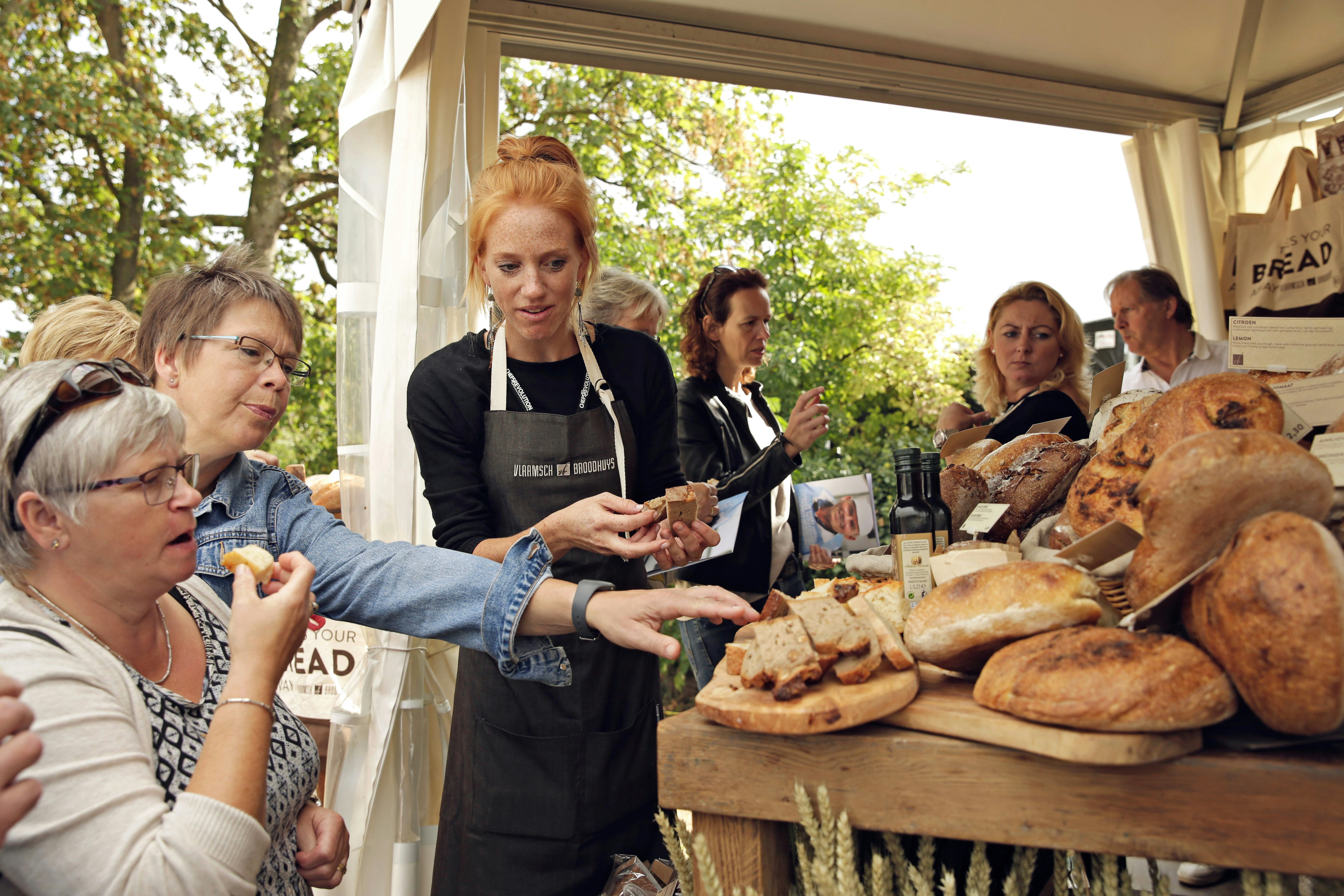 Ter gelegenheid van ChefsRevolution wordt ook de Boerenmakrt XL gehouden, waar leveranciers van de Librije zich presenteren.
Foto's: Michel Zoeter