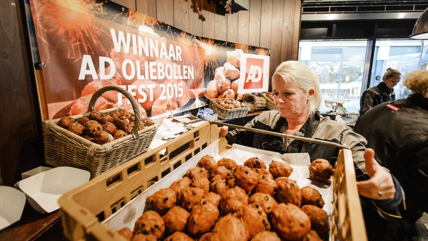 Ook in 2015 won meesterbakker Voskamp in Spijkenisse de AD-oliebollentest. Foto: ANP