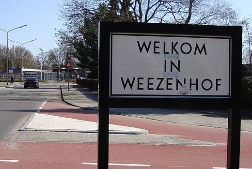 In de wijk Weezenhof in Nijmegen wordt de winkel voortgezet door een medewerker.
