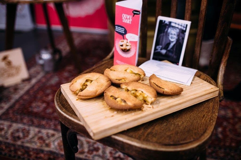 Ouwe taart is een initiatief om de eenzaamheid van ouderen onder de aandacht te brengen.