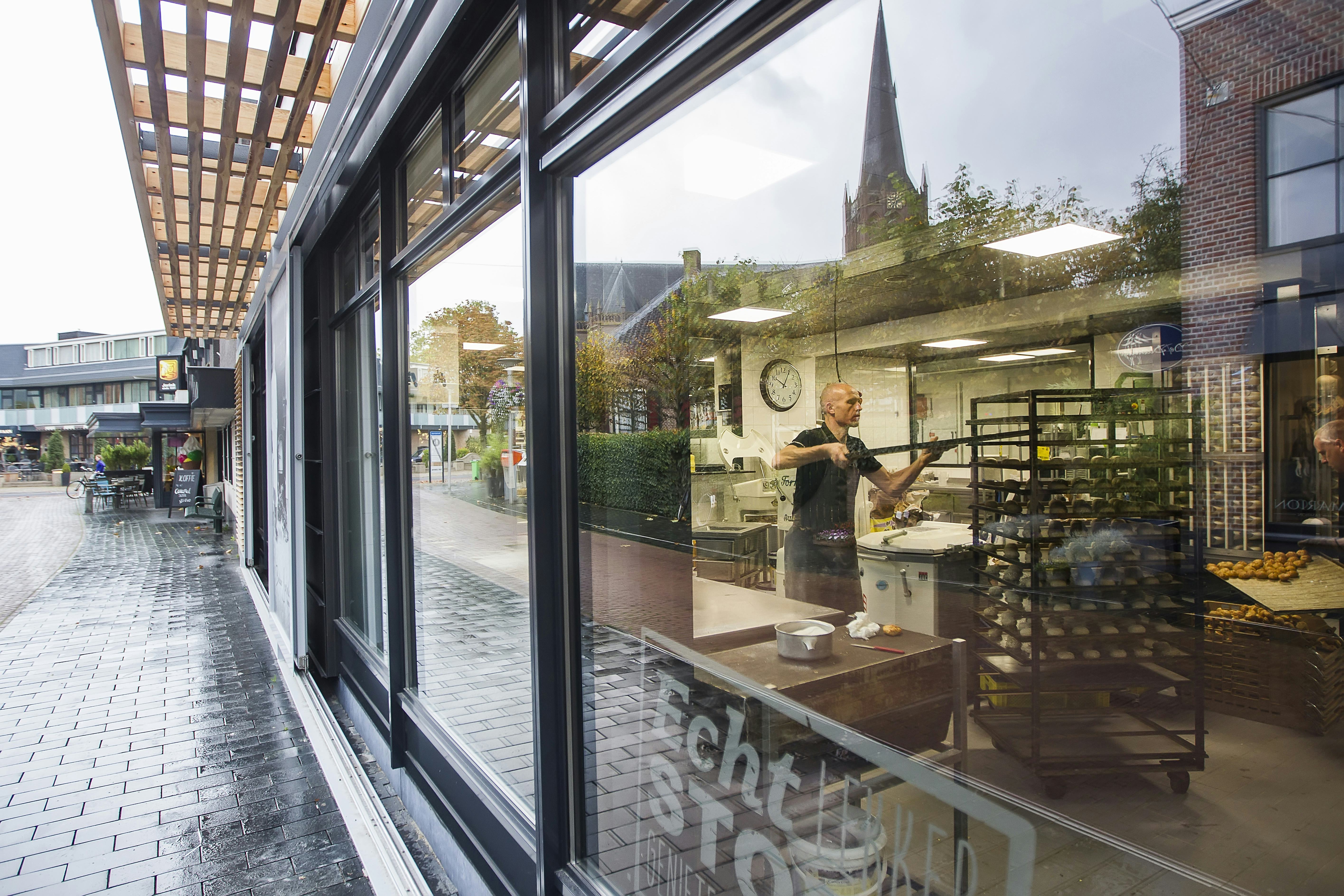 Bakkerij Jorink wil zich focussen op de winkel in het centrum van Raalte.
