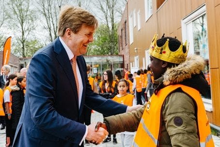Koning Willem-Alexander tijdens een eerdere editie van de Koningsspelen, die jongeren moet aanmoedigen te sporten.
Foto: Koningsspelen