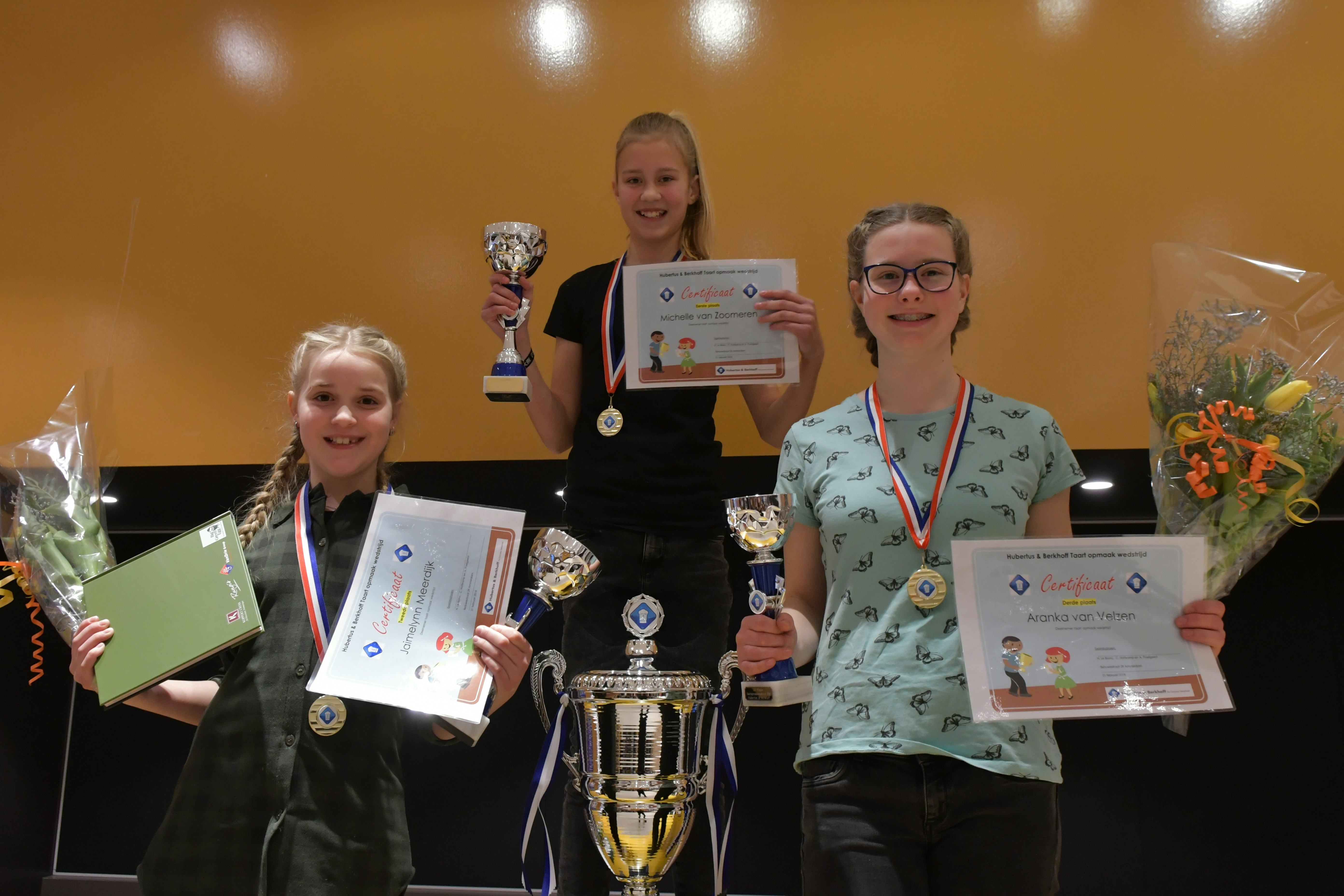 Winnaars taartopmaakwedstrijd 2018 v.l.n.r. Jaimelynn, Michelle en Aranka. Foto: K. Buskermolen