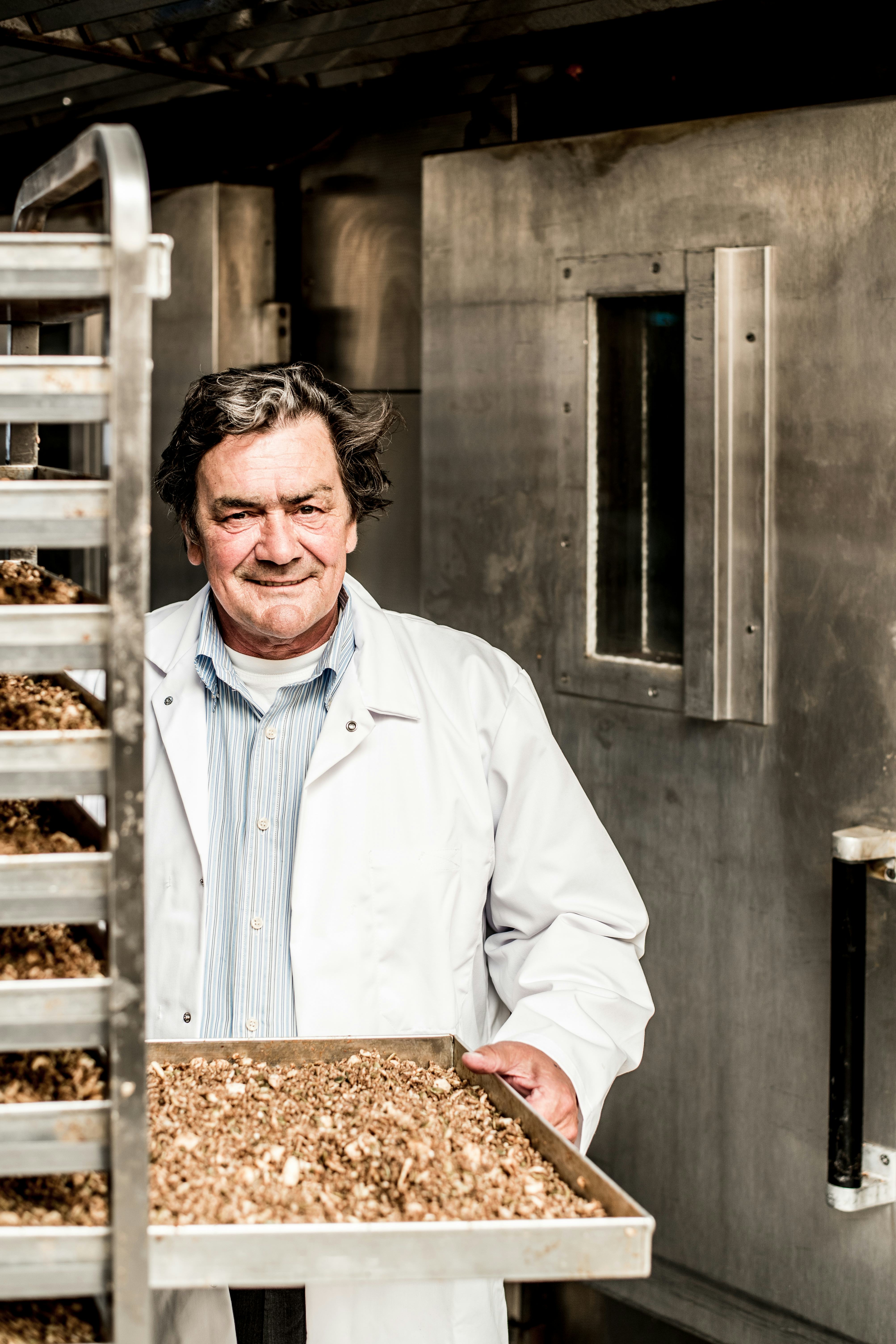 De granola wordt ambachtelijk bereid.
Foto: Oot