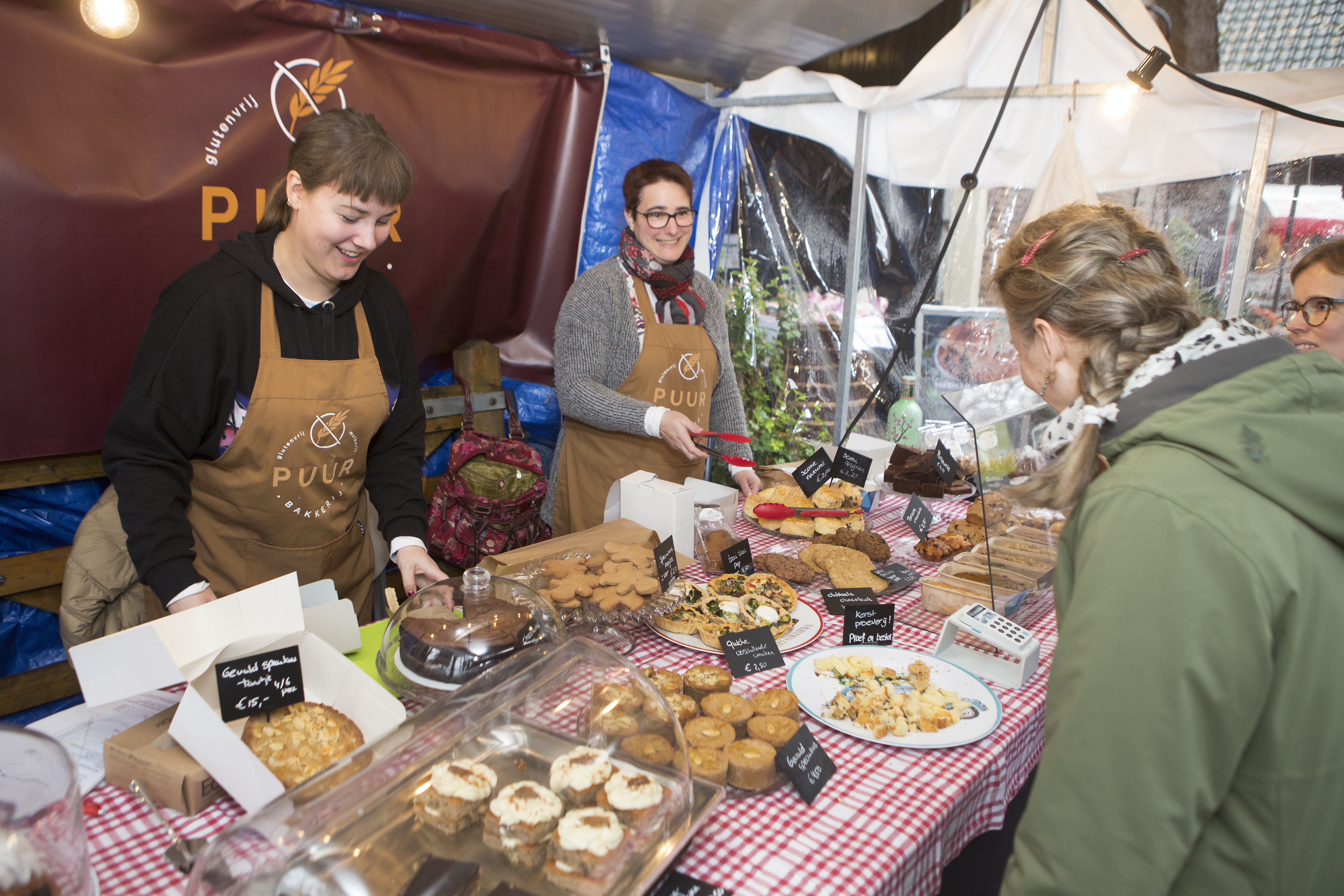 Moeder en dochter Kluit van Bakkerij Puur over hun missie 
Anouk en haar dochter Louise Kluit uit Hoogland willen in het voorjaar van 2019 in Amersfoort een nieuwe gluten- en melkvrije bakkerij met een tearoom starten. Foto’s: Ton Kastermans