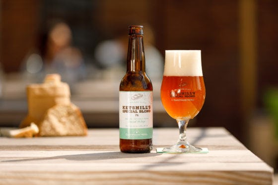 Hotel maakt eigen bier van oud brood