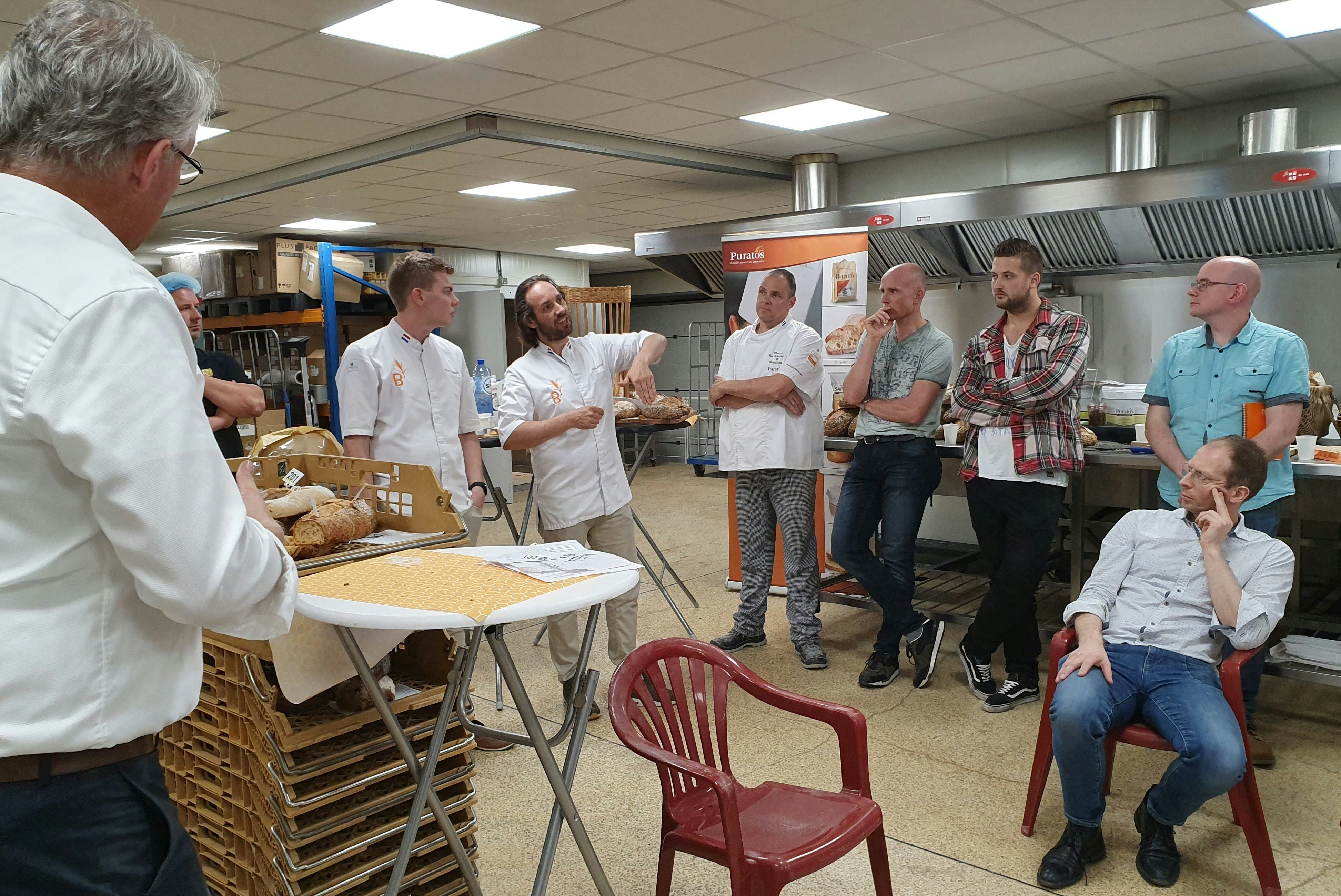 Mike Onasse en Bas Goossen geven een toelichting.
Foto's: EB