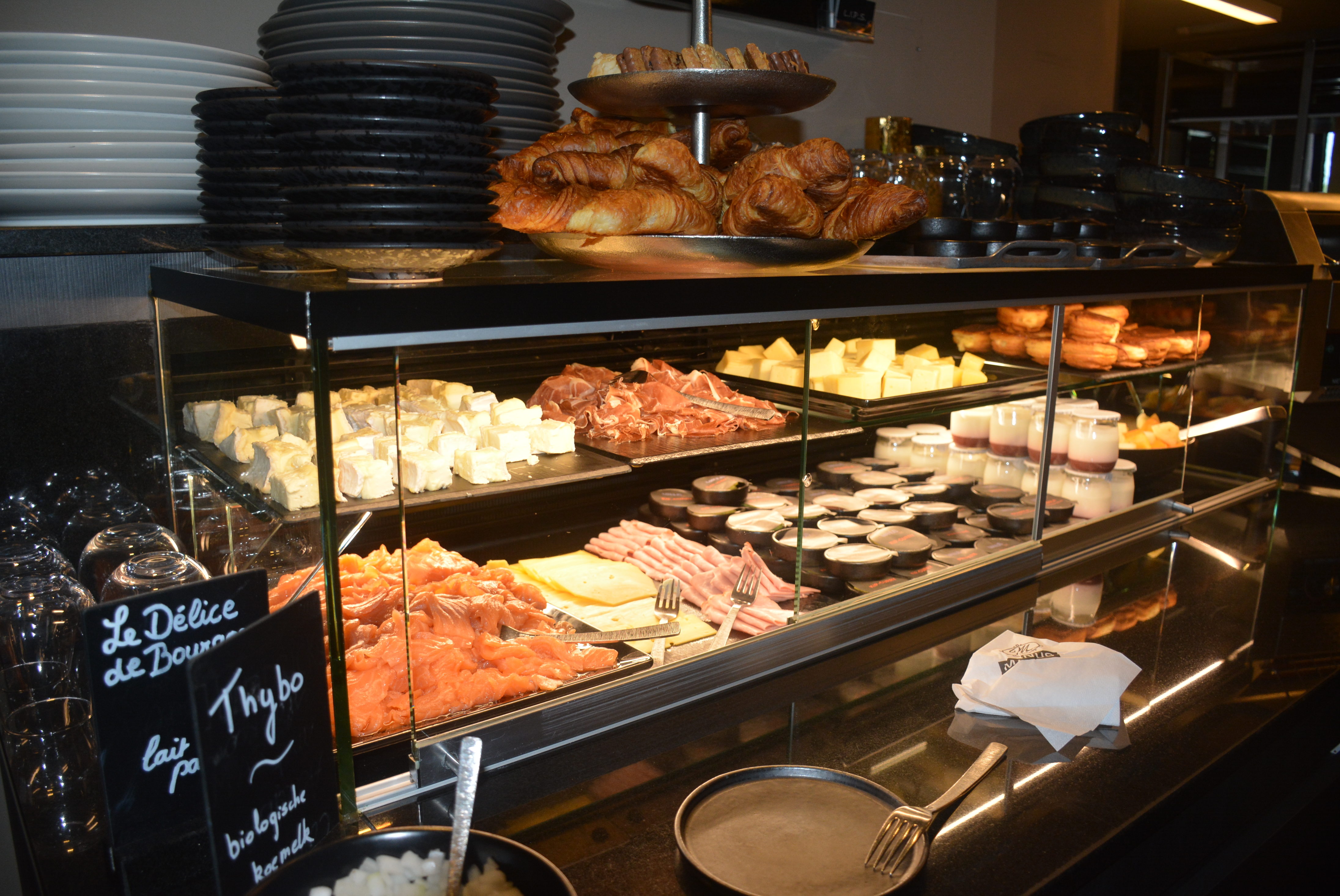 Het ontbijtbuffet dat Patisserie Manus aanbiedt in Kapellen is een heuse trekker.

Foto's: Ank van Lier