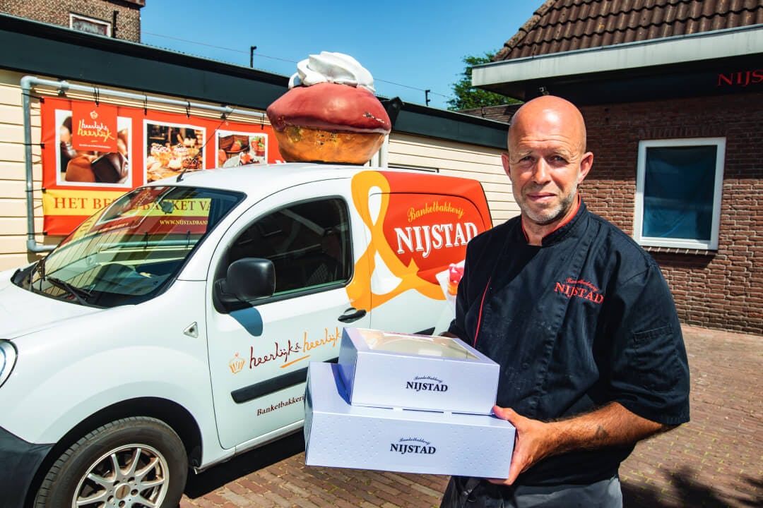 <h1>De bestelauto van Nijstad diende als rekwisiet in de film Spion van Oranje</h1>Foto’s: Ronald Hissink