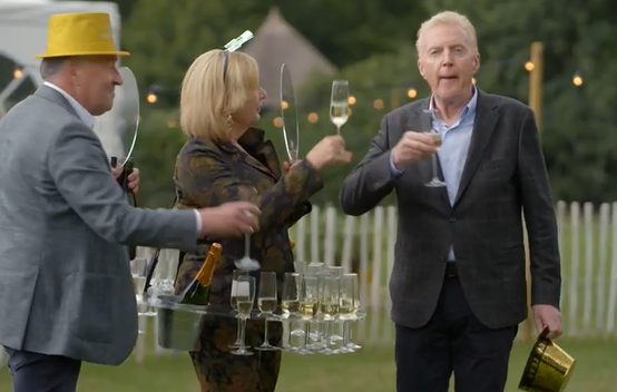 De start van HHB-aflevering 2 met de nieuwjaarsreceptie als thema.
Beeld: still HHB