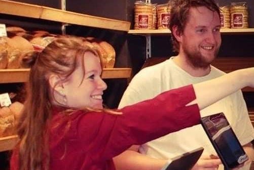 Hiltje en Aaldert Bruinsma van Bakkerij Braaksma. Foto: Bakkerij Braaksma