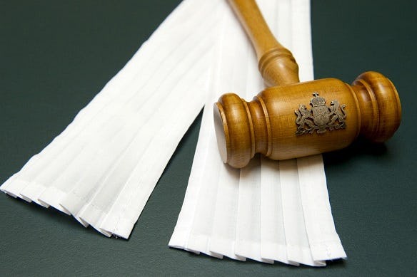 Het ontbinden van de arbeidsovereenkomst is niet zo simpel als het lijkt.