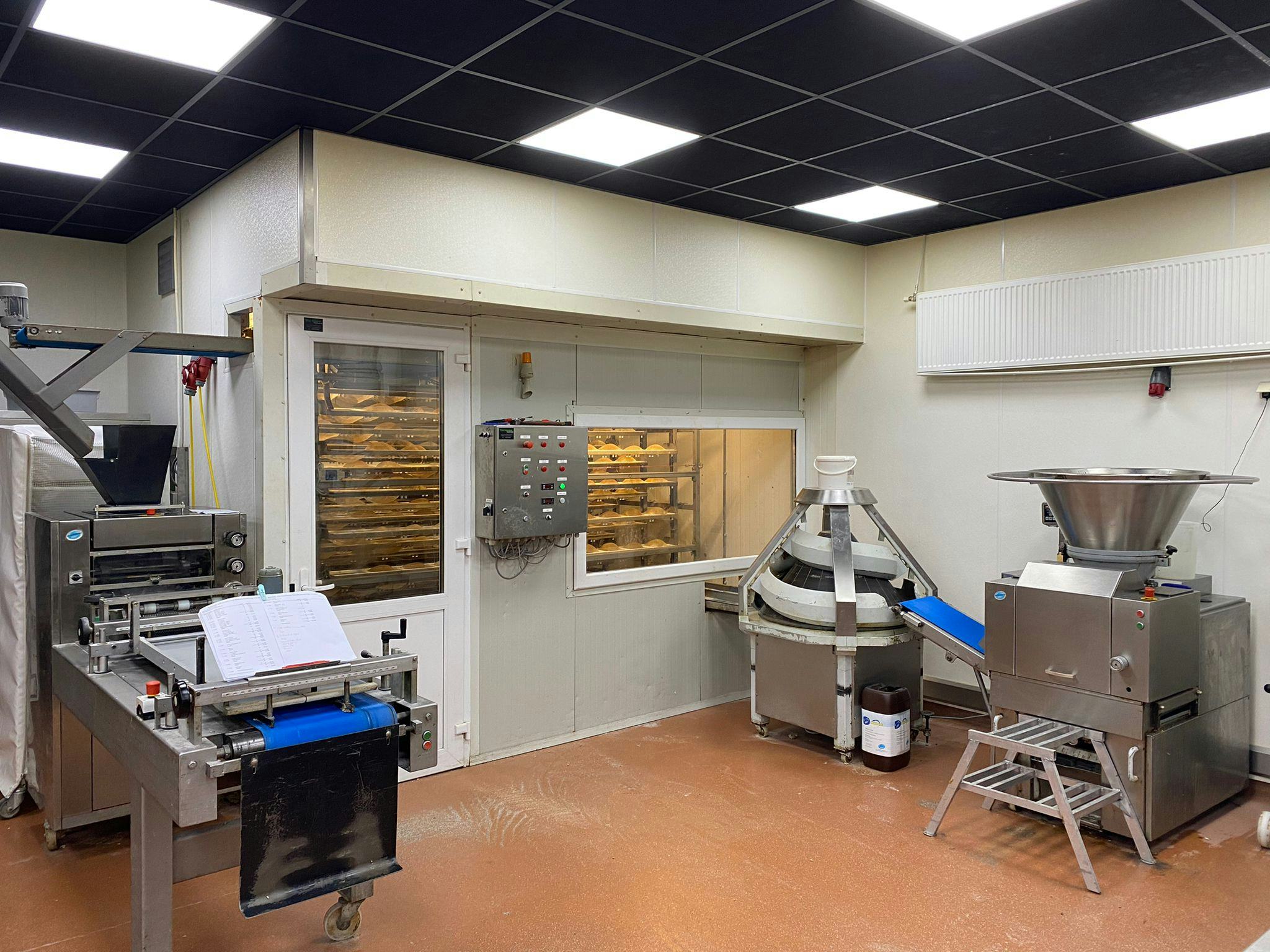 De huidige bollenkast bij Bakkerij Haafs wordt begin 2022 vervangen door een innovatieve.
Foto's: Haafs