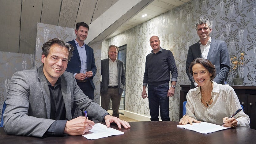 Vlnr: Jan Aldenhuijsen (Bacu), Thijs Aldenhijsen (Bacu), Ton van Veen (Jumbo), Frits van Eerd (Jumbo), 
Joost de Beijer (Hema) en Saskia Egas Reparaz (Hema).