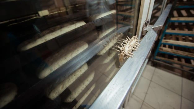 Bij het rijsproces in de rijskast komt altijd ethanol vrij. Foto’s: Shutterstock