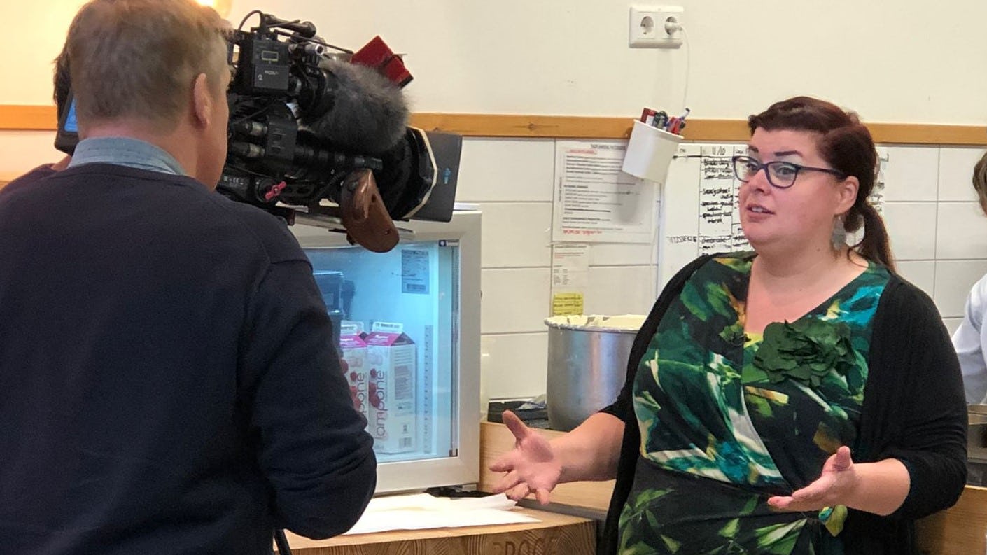 Vicky Littlejohn legt haar zorgen uit aan het NOS Journaal.