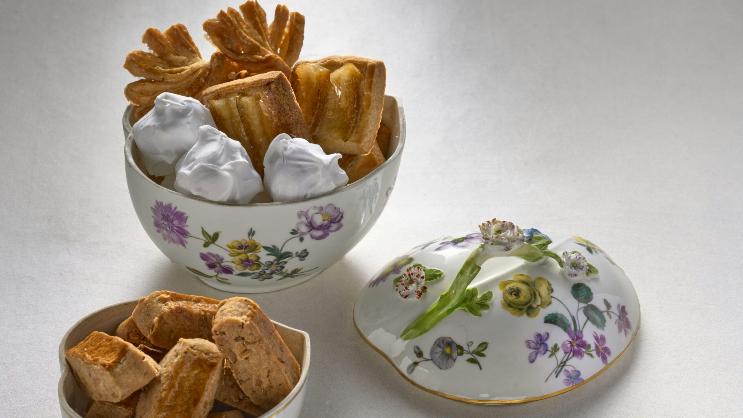 Het koekjeskwartet van Cees Holtkamp in het Kookboek van Museum Princessehof. Foto's: Erik en Petra Hesmerg