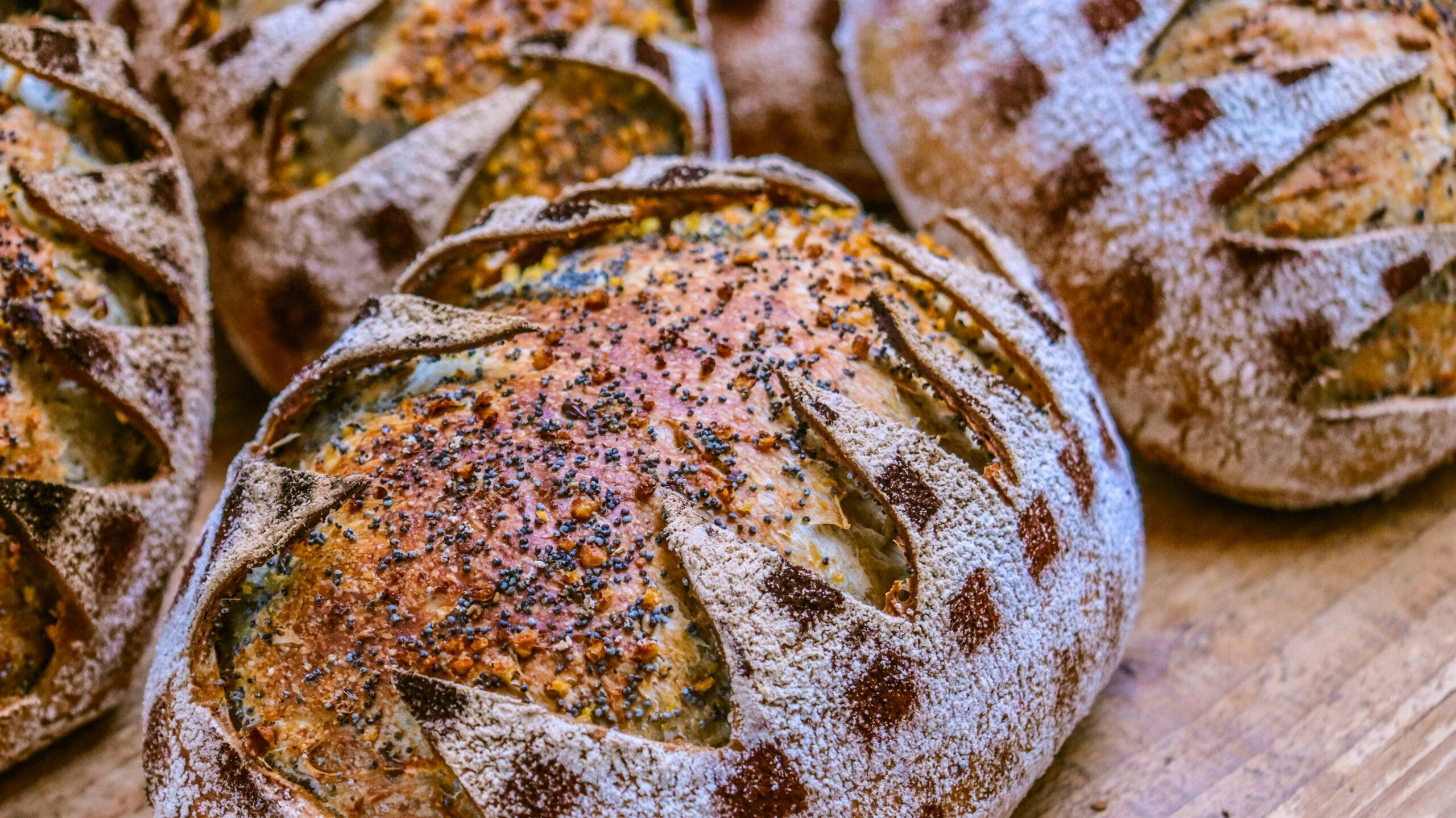 Aan de slag in het bbq-seizoen: Gerookt zadenbrood van het Boulangerie Team