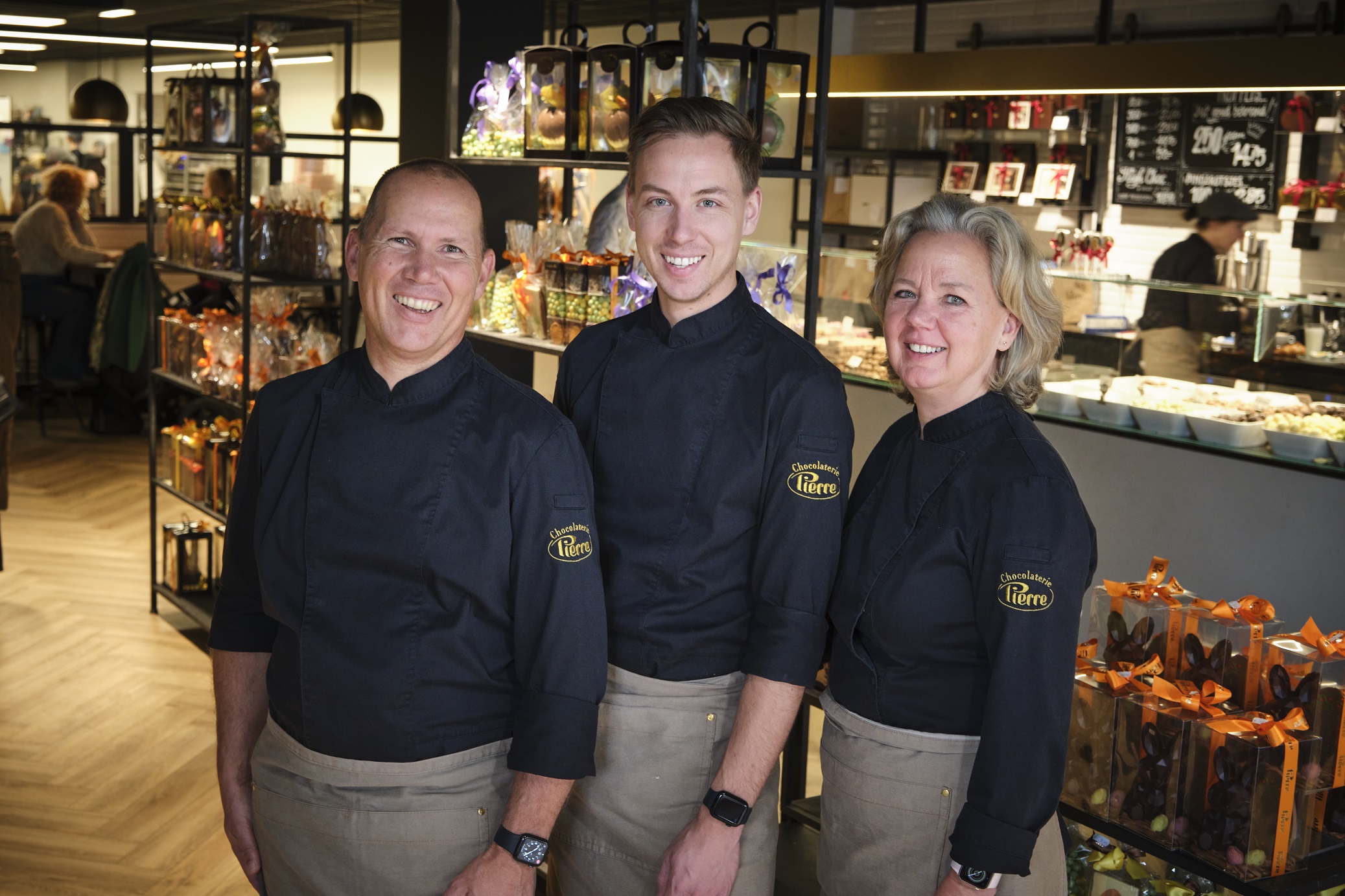 Gert, Jeffrey en Karin  van Soest. Foto: Fred Libochant Fotografie

Hillegom / Chocolaterie Pierre /  familie Van Soes / atelier en winkel