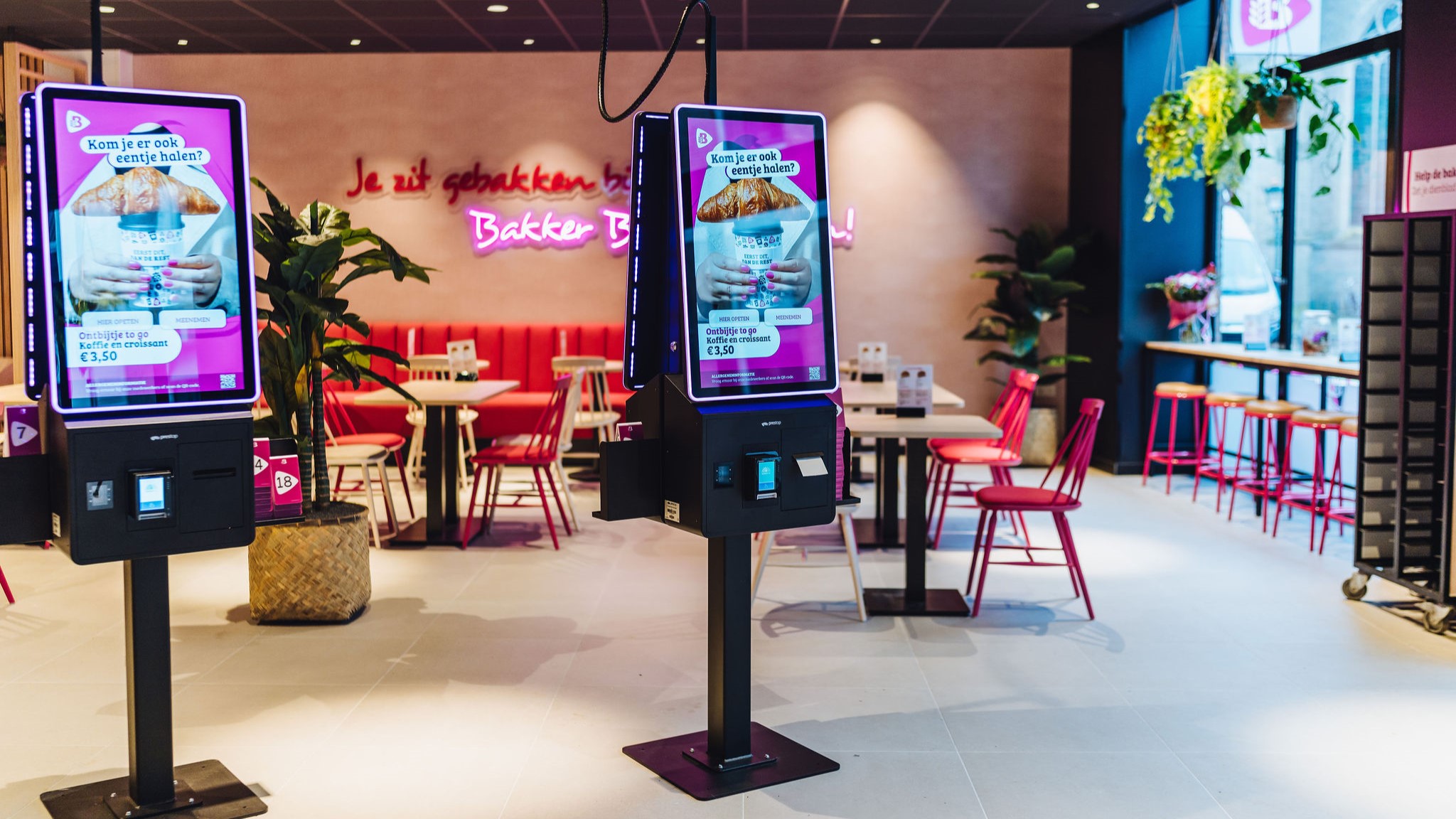 Orderpilaren komen in steeds meer winkels van Bakker Bart te staan. Foto BB/Emiro Smolders