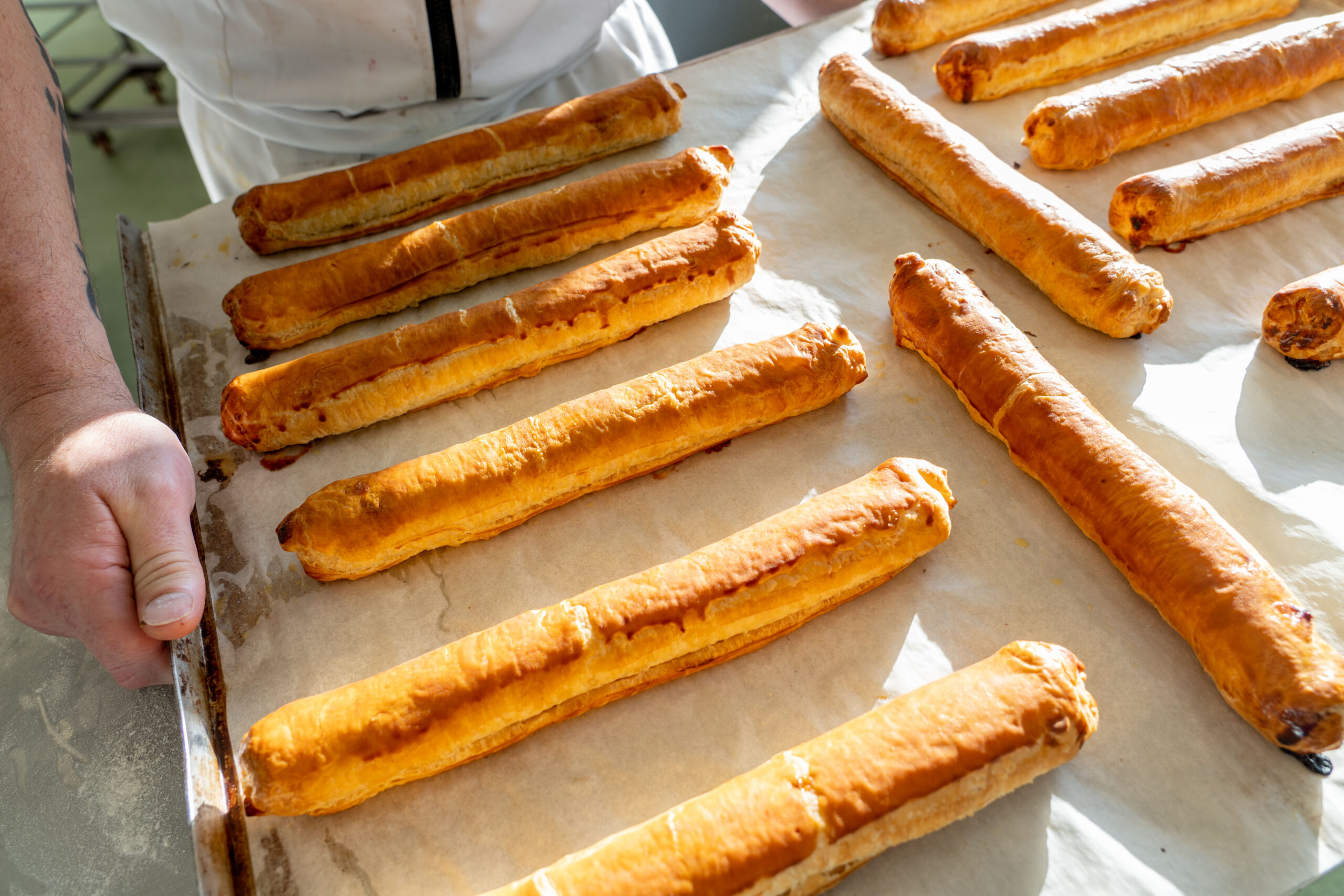 Het eindproduct van Jolink: een smakelijke roomboteramandelstaaf. Foto's: Jan Willem Schouten