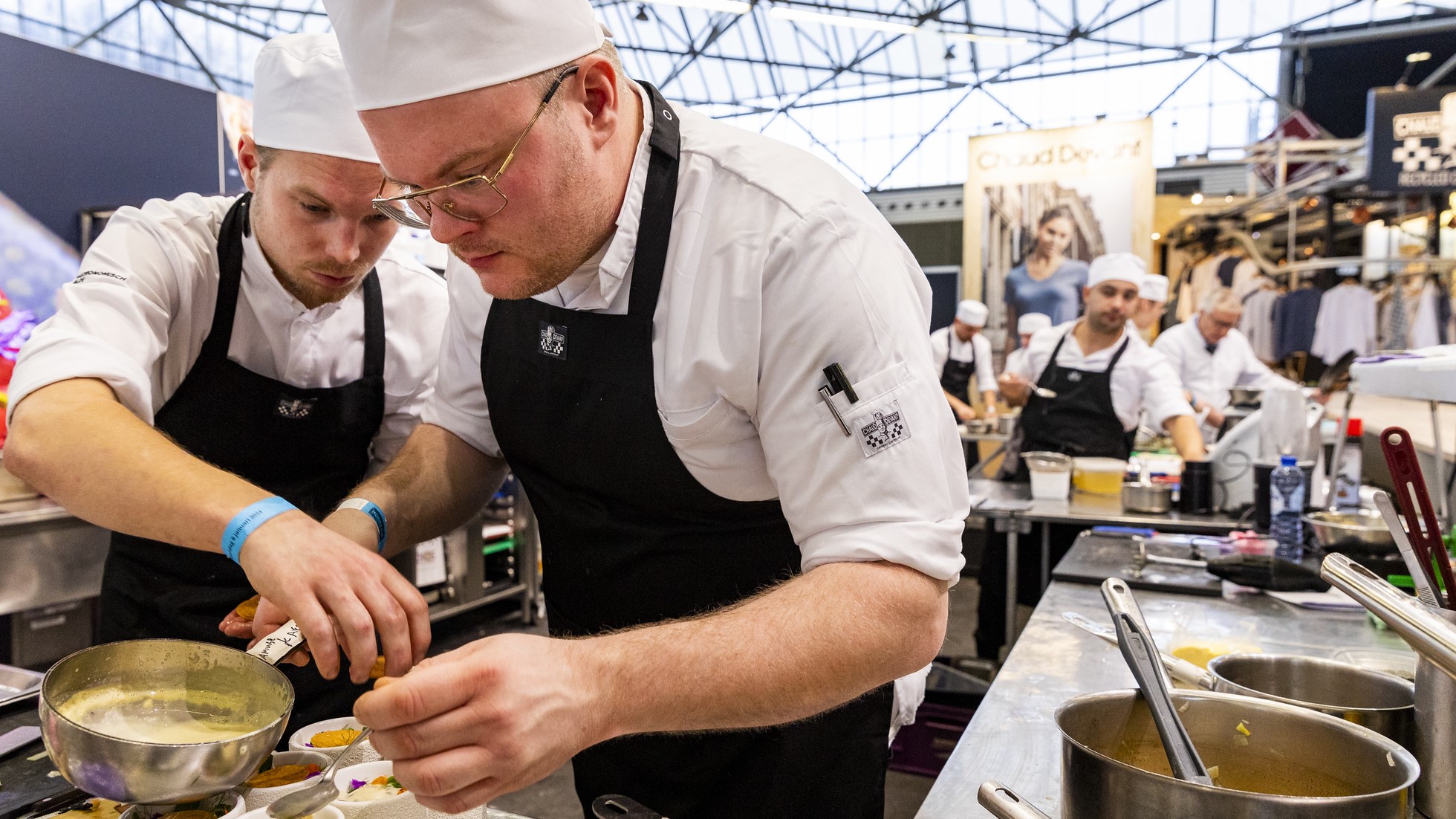 Werkdruk is een van de onderwerpen die ook in de horeca worden aangepakt. Foto: MissPublicity