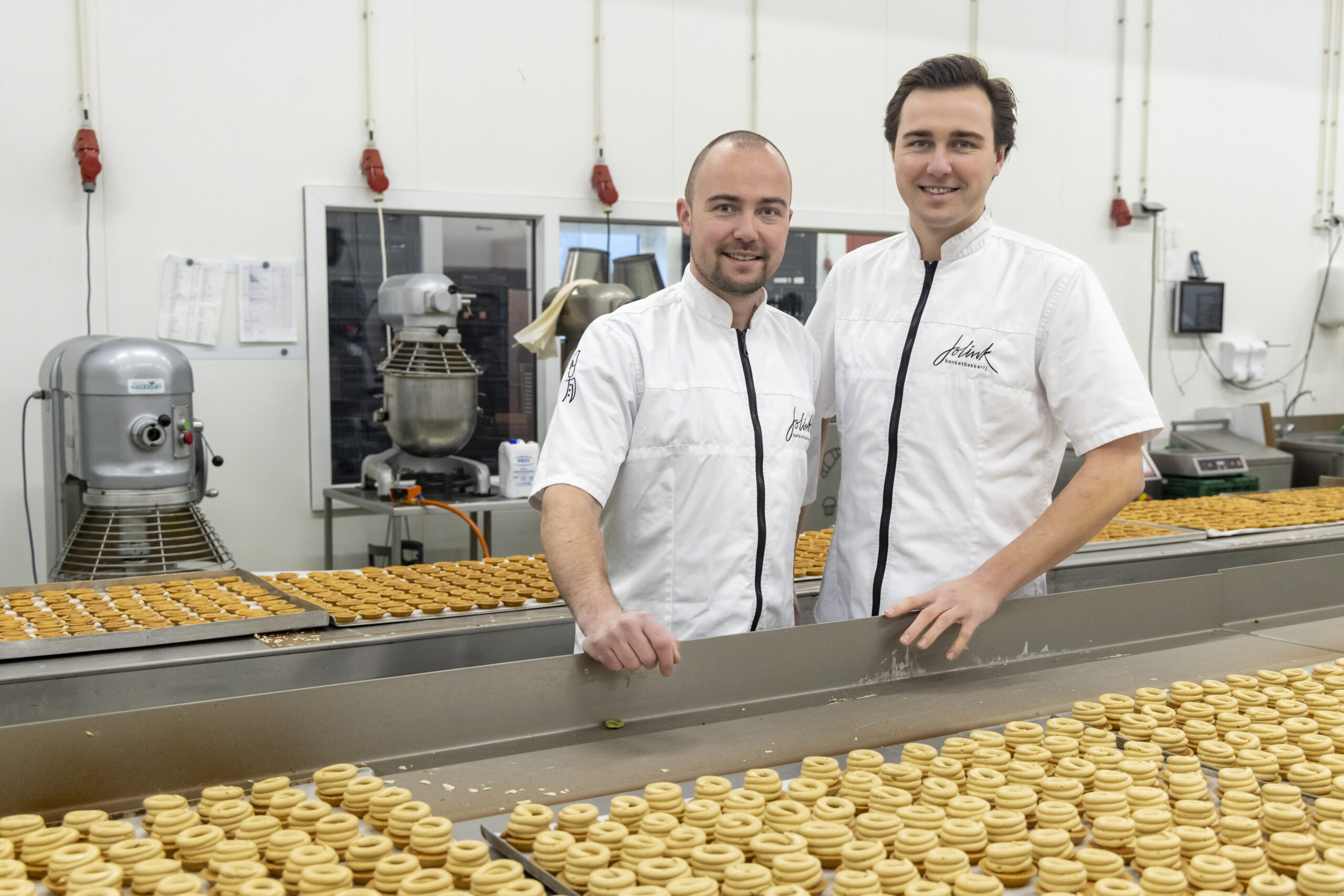 Jordi (l) en Levi Jolink vormen de derde generatie van het familiebedrijf dat klaar is voor verdere groei. Foto's: Koos Groenewold