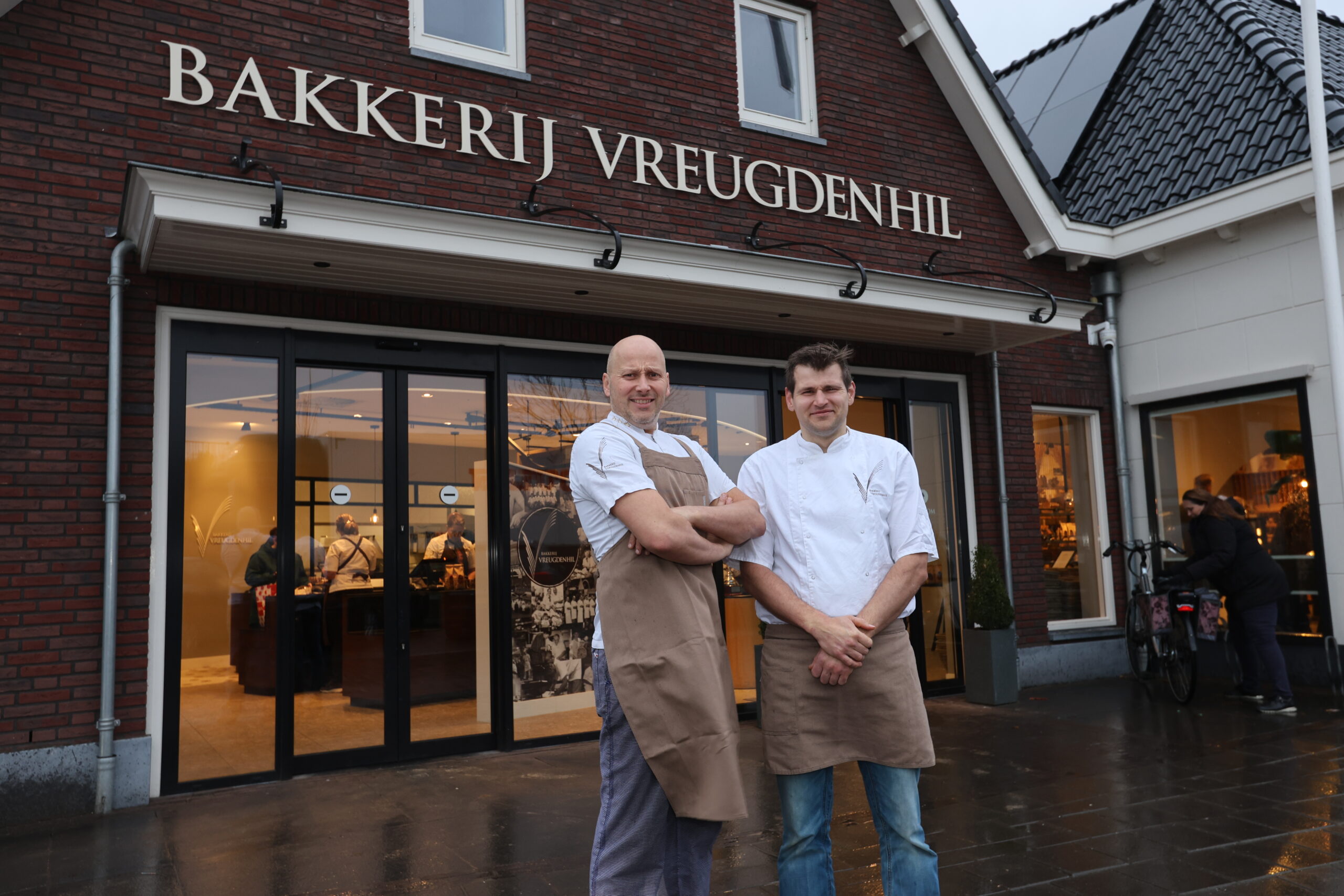 Chris en Gerard Vreugdenhil zijn de vierde generatie. De broers focussen heel bewust op één winkel. Foto's Dennis Wisse
