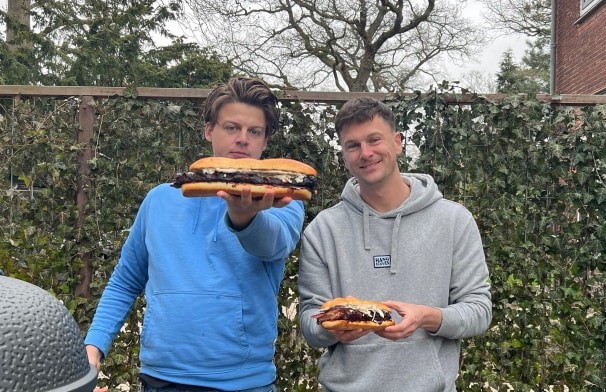 Martijn en Friso Nelis van Broodjestester.