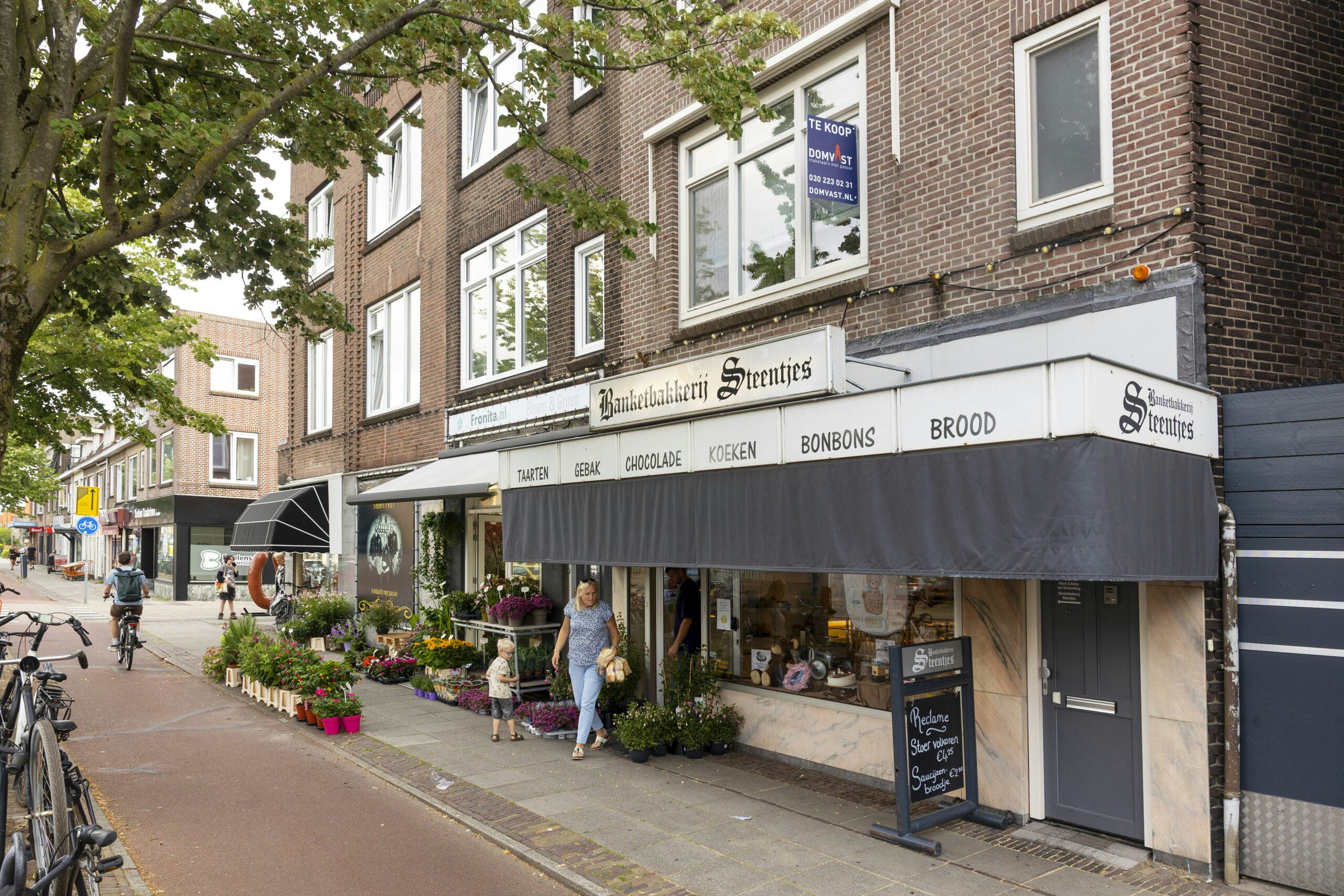 Het pand staat aan de langste winkelstraat van Nederland. Foto's: Herbert Wiggerman