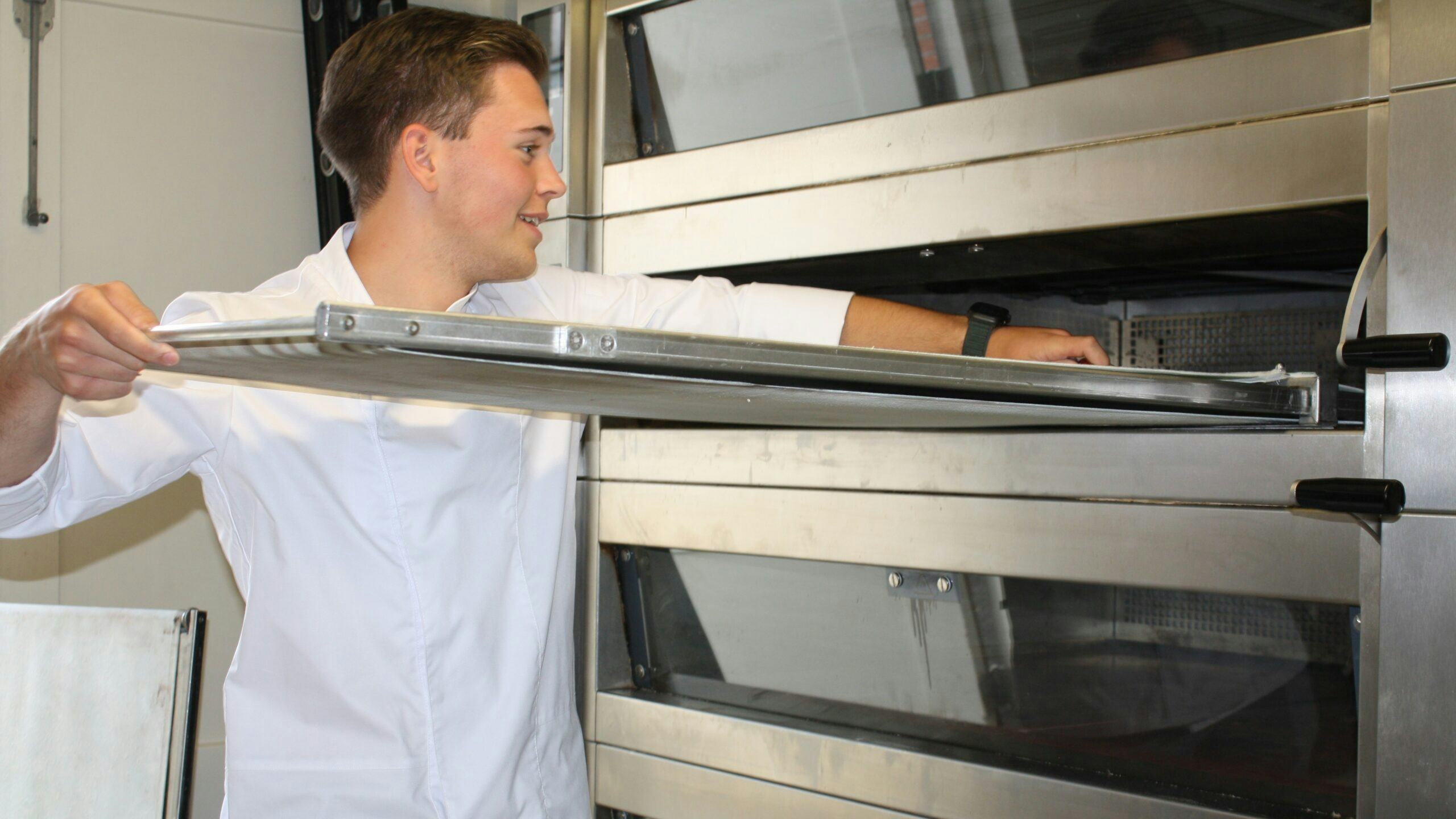 In de praktijkomgeving bij zijn huis kan Wouter volop trainen. 