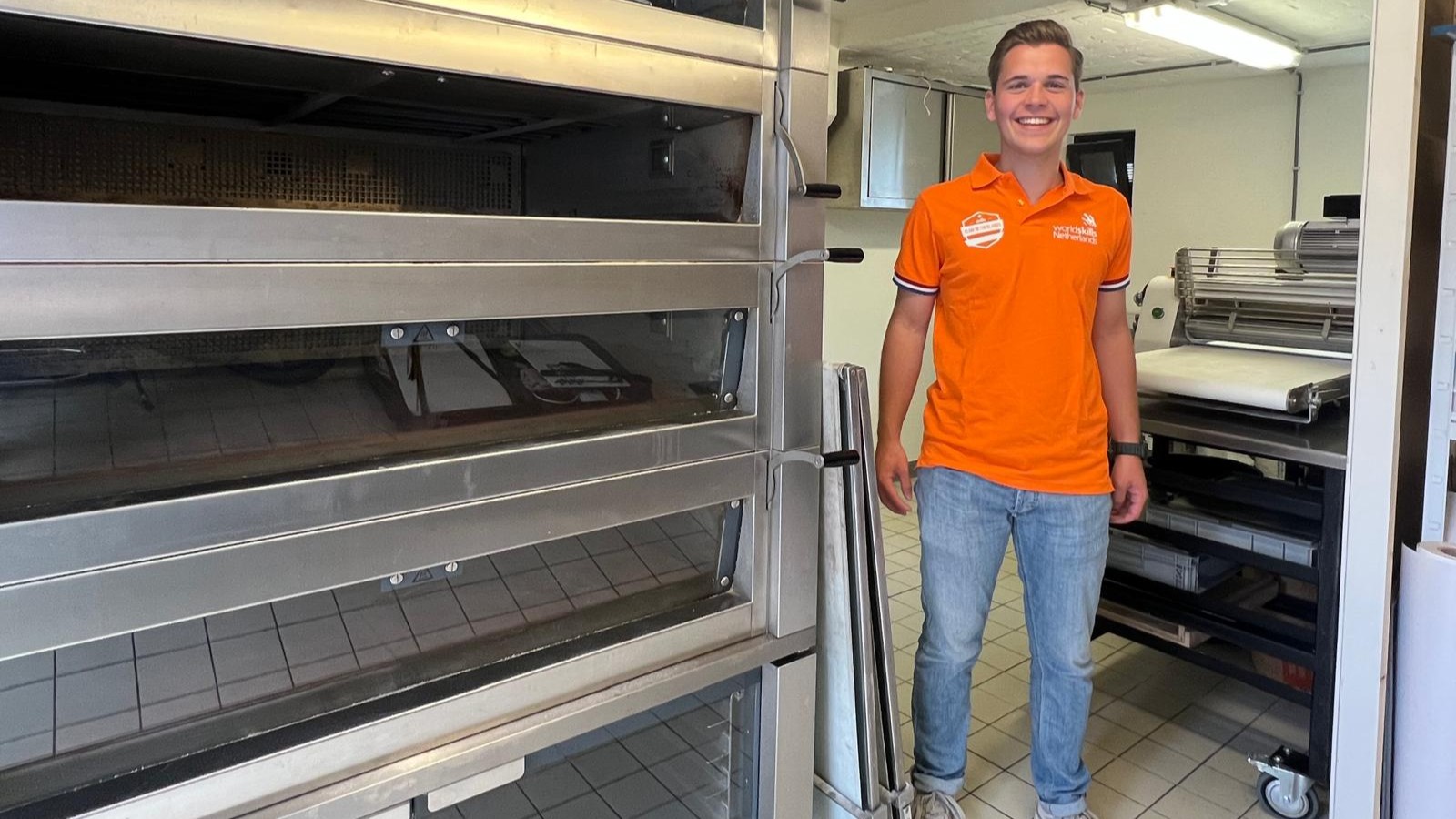 Wouter Kamphorst in zijn trainingsshirt voor EuroSkills. 