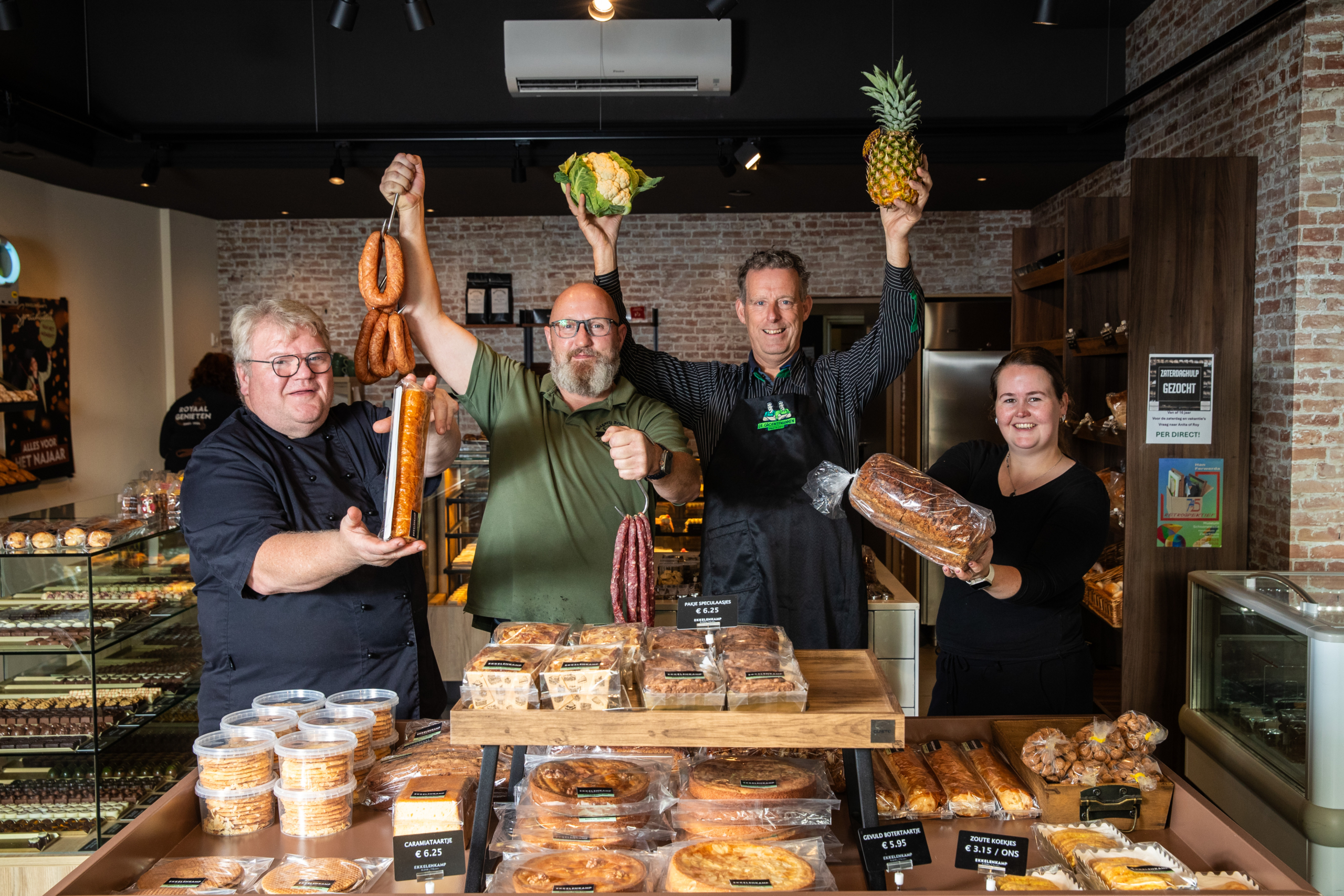 De versgroepen verzameld bij Banketbakkerij Ekkelenkamp. Foto: archief Bakkerswereld