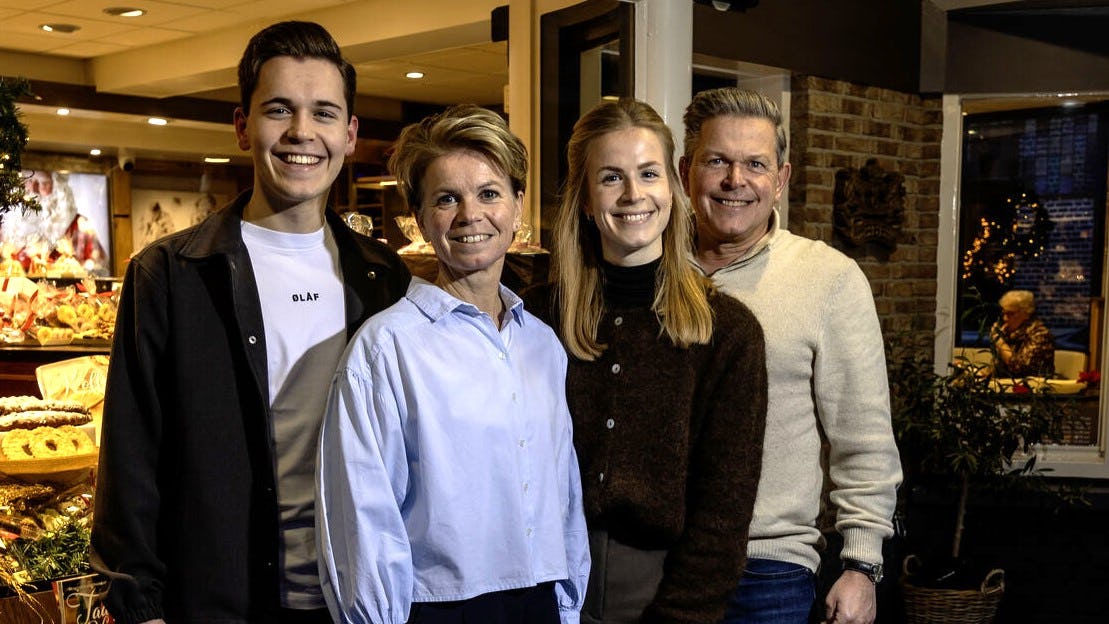 Het gezin Kamphorst koopt familiebedrijf terug. Vlnr: Wouter, Diane Emma en Jan Wouter. Foto: Kamphorst