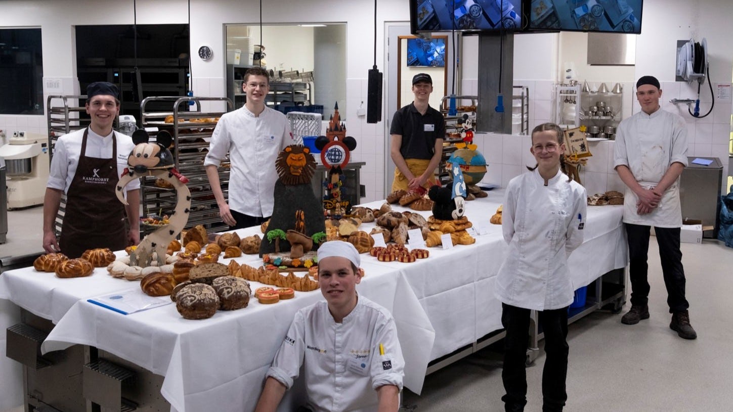 De zes studenten die in maart meedoen aan Skills Boulanger. Foto: Skills