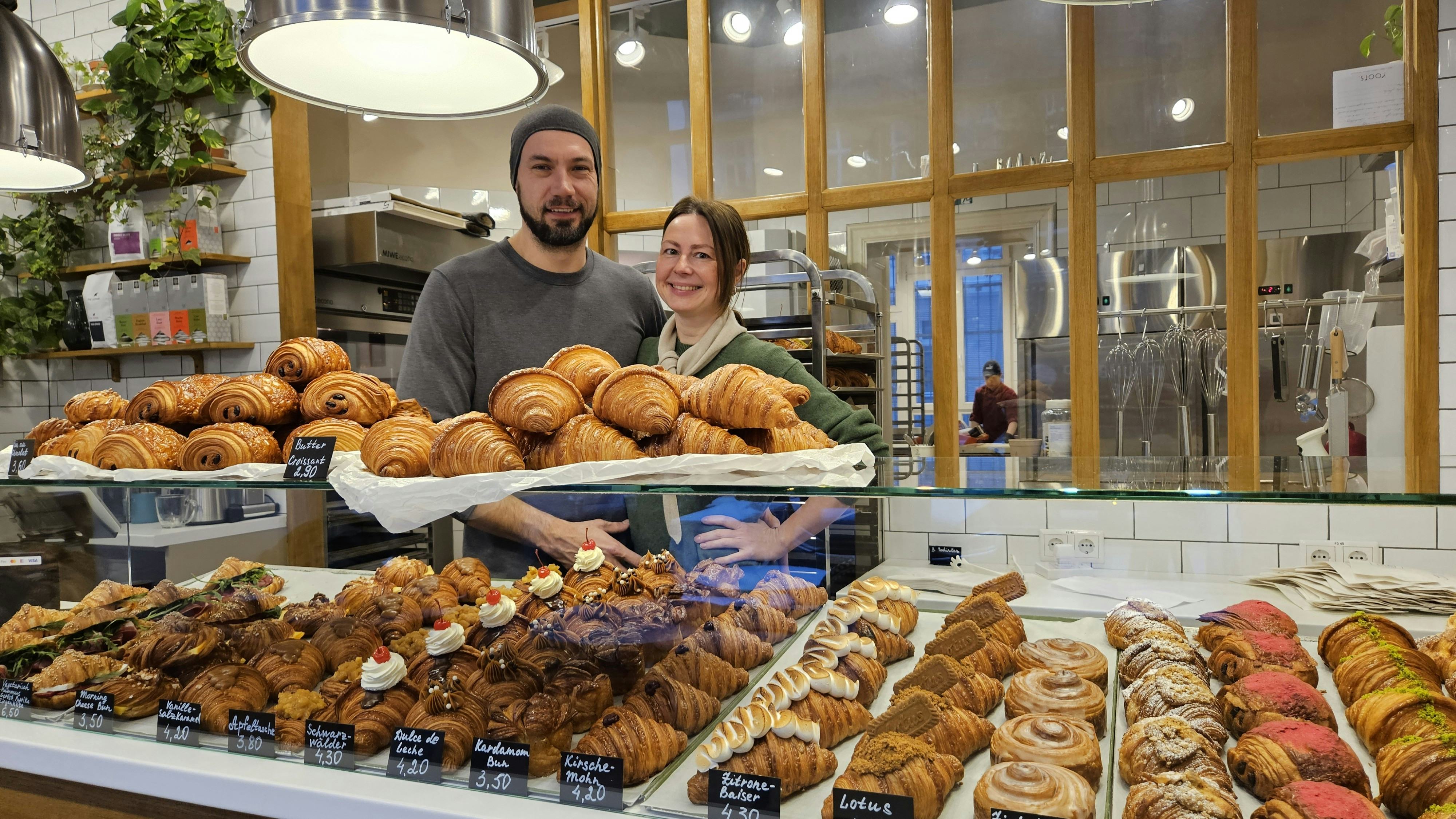 Oleg en Hannah zijn hun bakkersleven opnieuw begonnen in Berlijn. Foto's: Allard van Gent