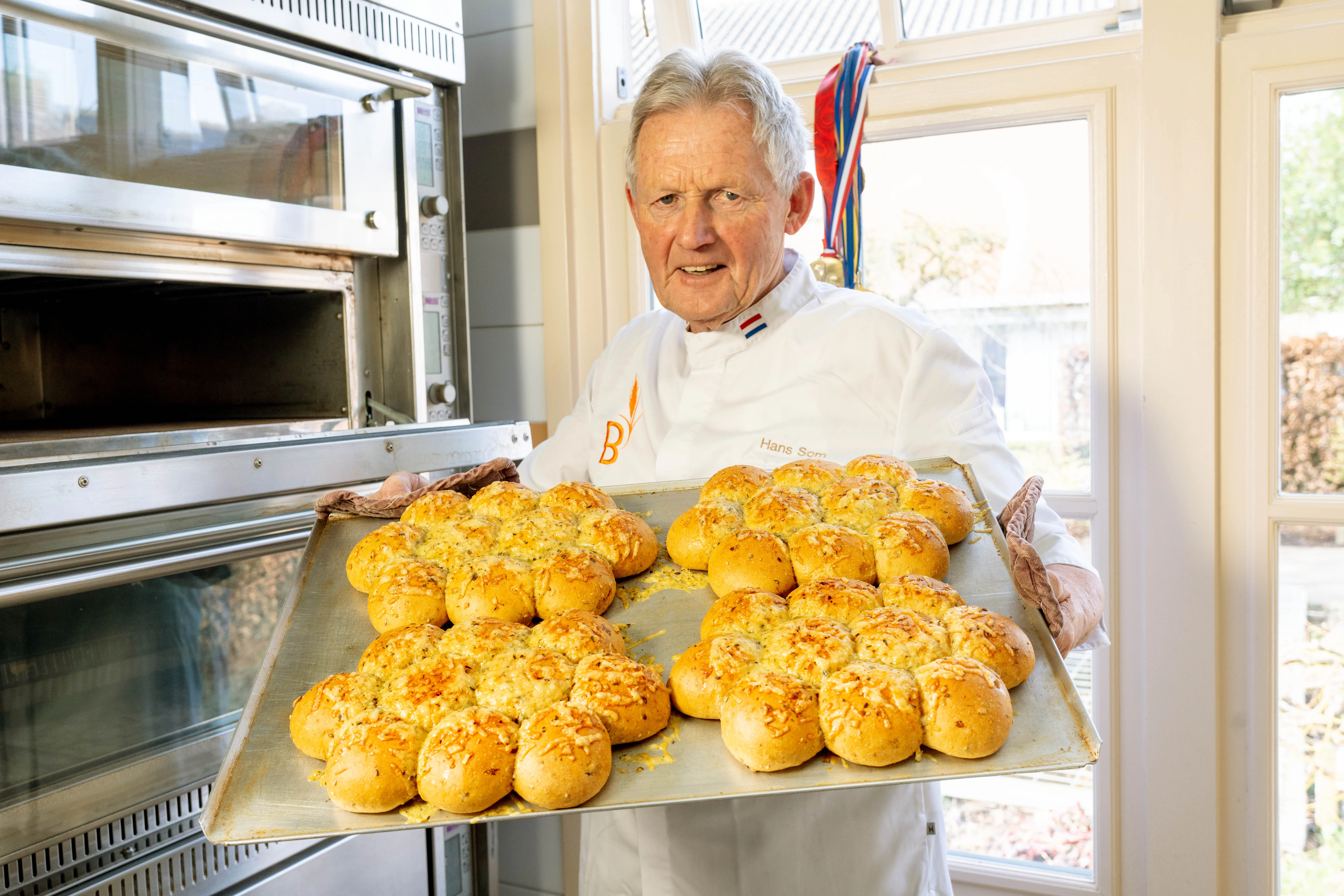 Breekbrood is lucratief om te maken, aldus Hans Som. Foto's: Jan Willem Schouten