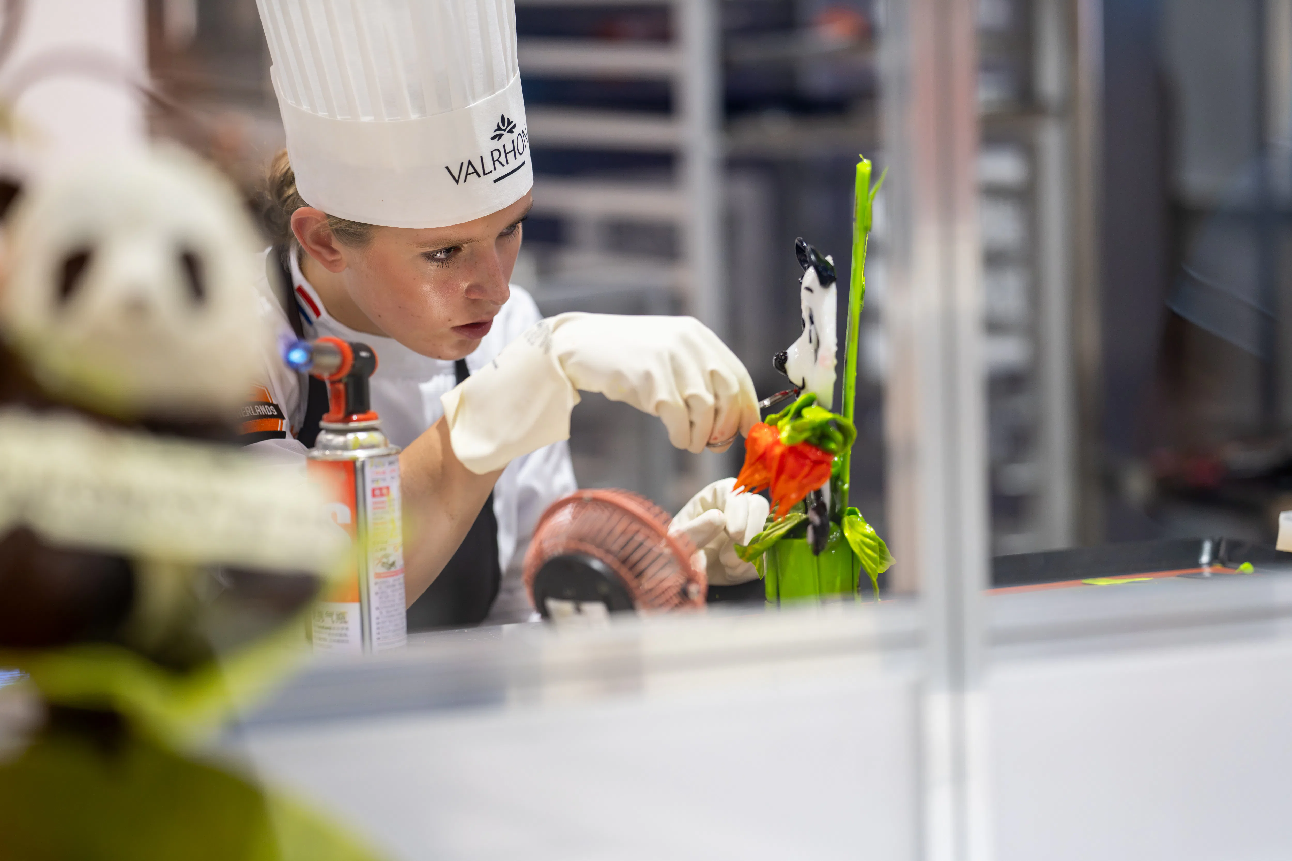Lize de Wildt mocht maar 1,5 kilo isomalt verwerken in haar showstuk. Foto's: WorldSkills